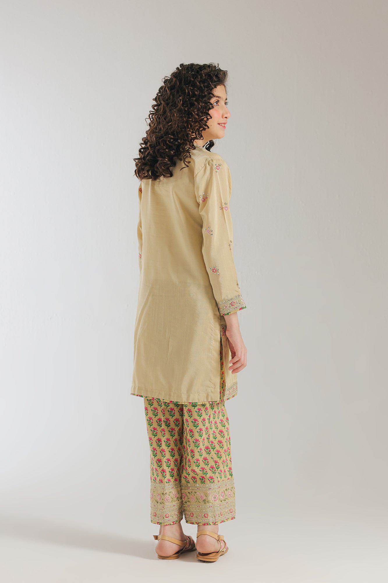EMBROIDERED SUIT (E0607/404/112)