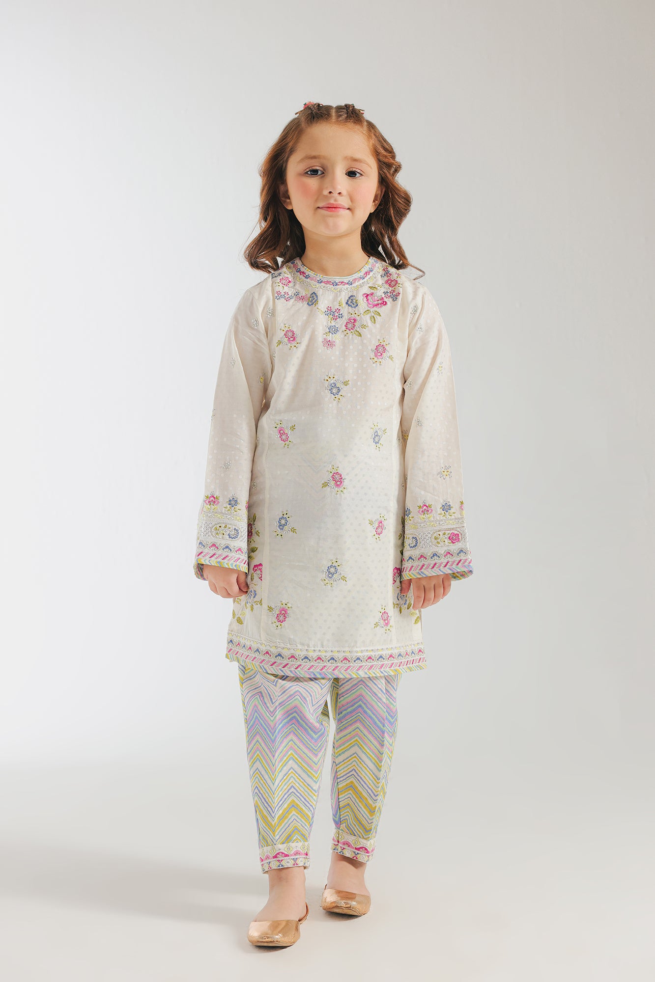 EMBROIDERED SUIT (E0613/404/002)