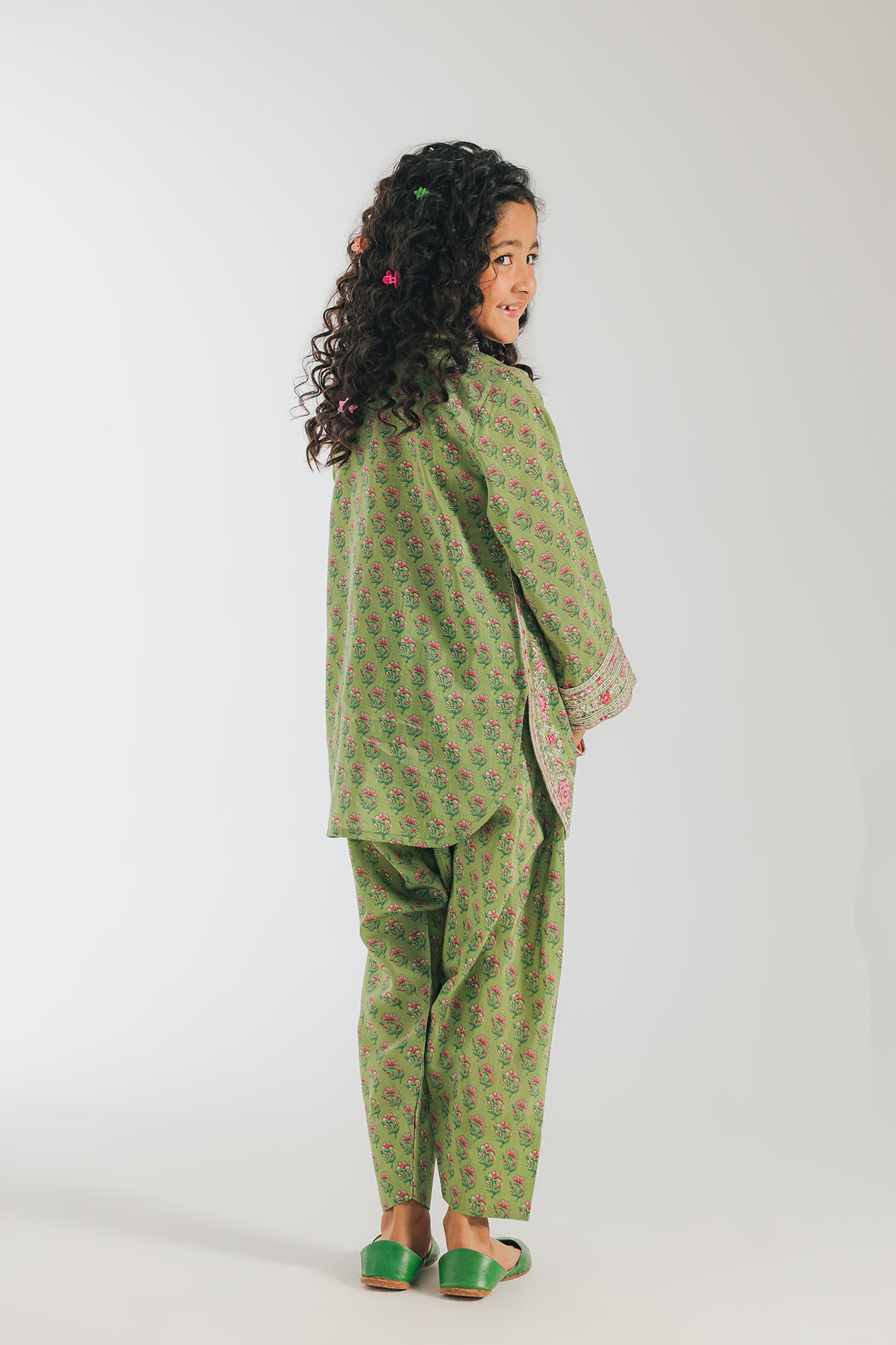 EMBROIDERED SUIT (E0616/404/708)