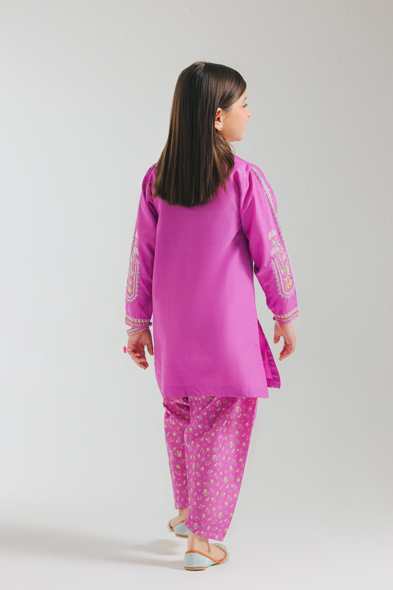 EMBROIDERED SUIT (E0620/404/523)