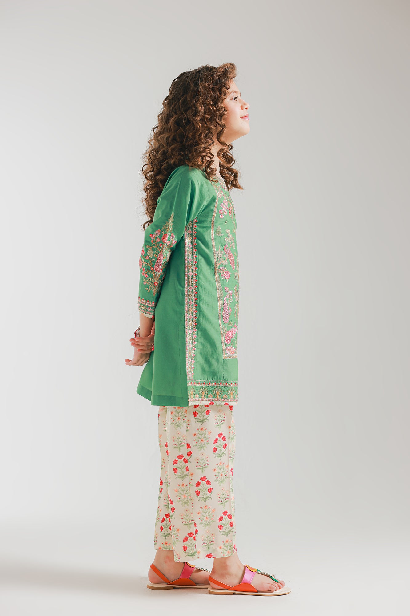 EMBROIDERED SUIT (E0623/404/708)