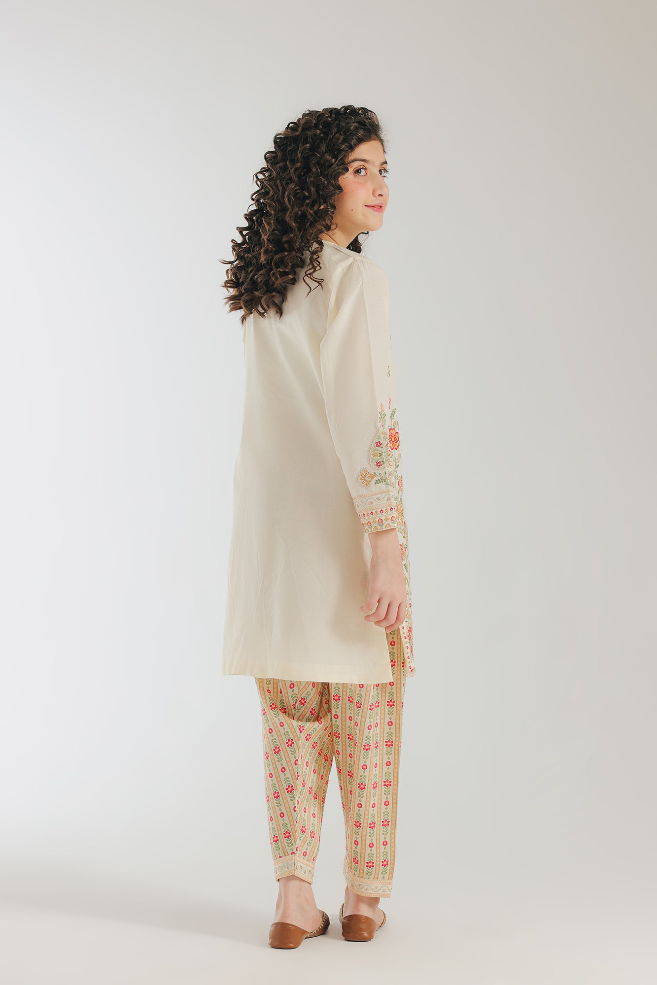 EMBROIDERED SUIT (E0627/404/002)