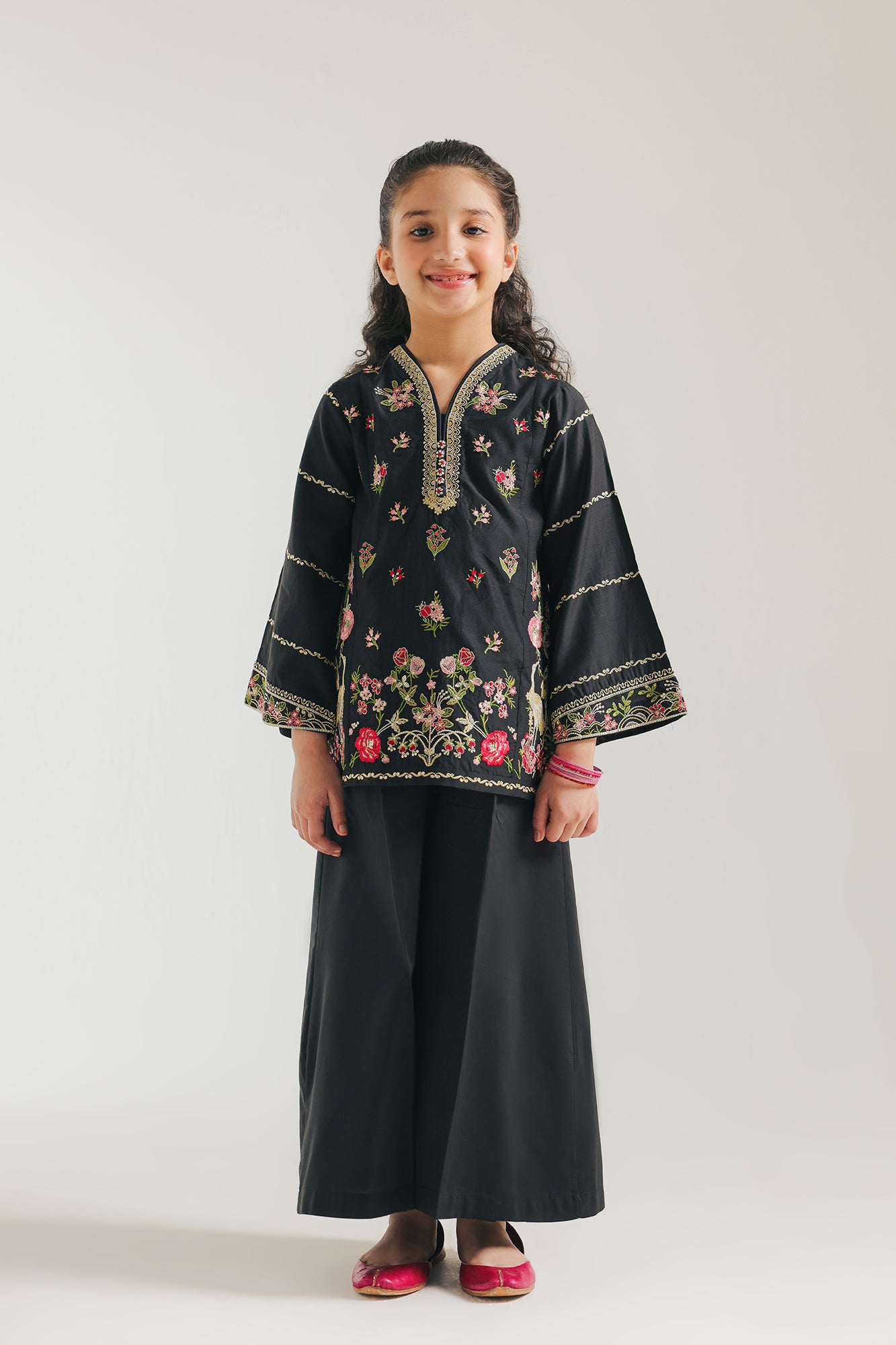EMBROIDERED SUIT (E0634/404/902)