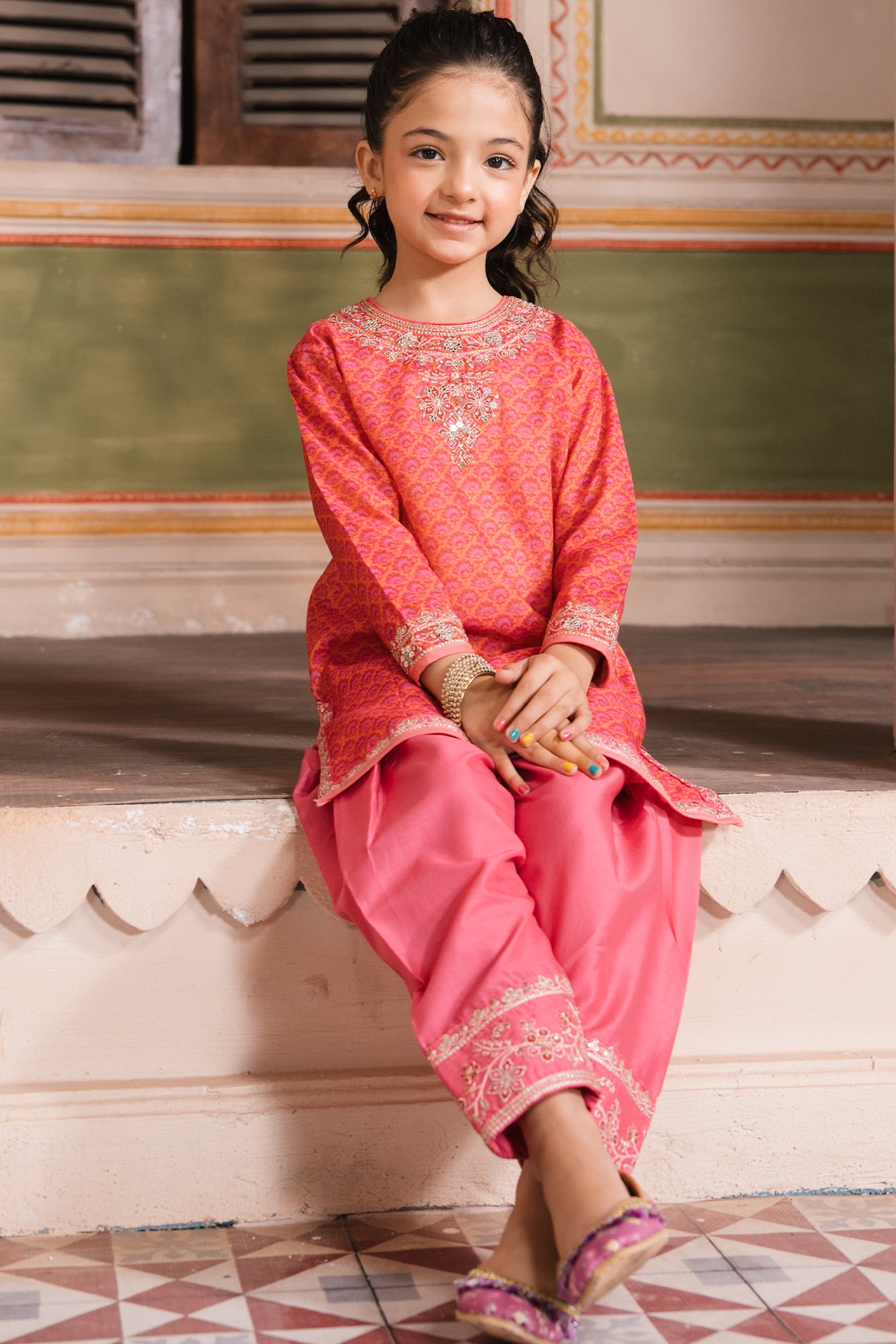 EMBROIDERED SUIT (E0643/404/421)