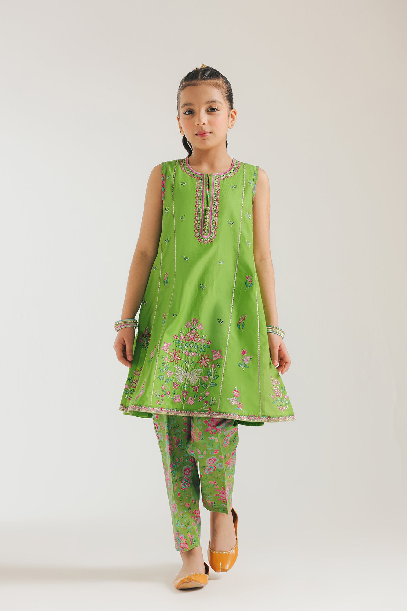 EMBROIDERED SUIT (E0644/404/122)