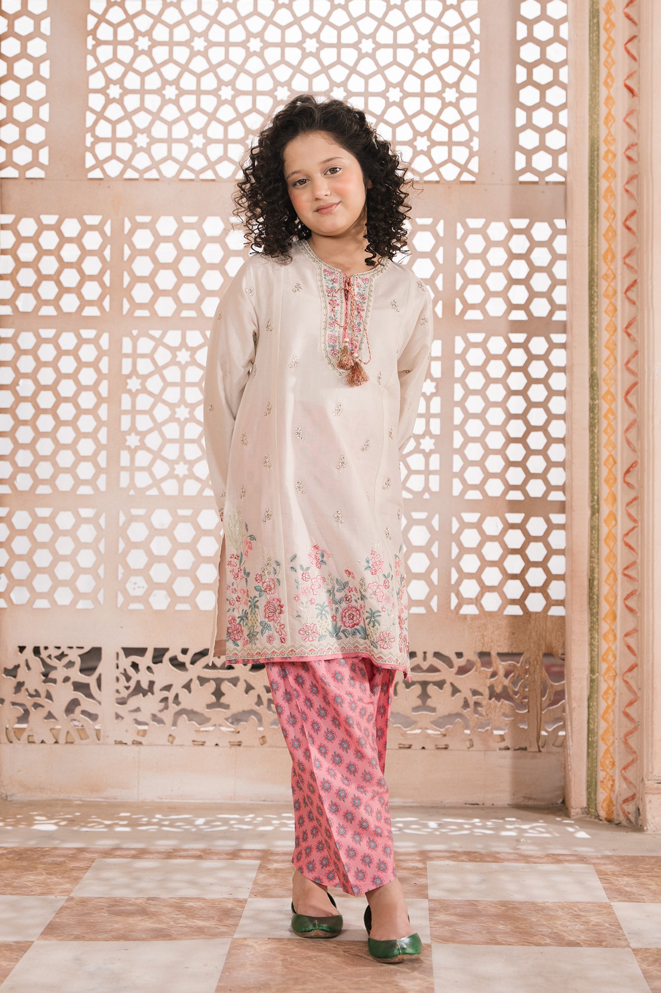 EMBROIDERED SUIT (E0652/404/006)