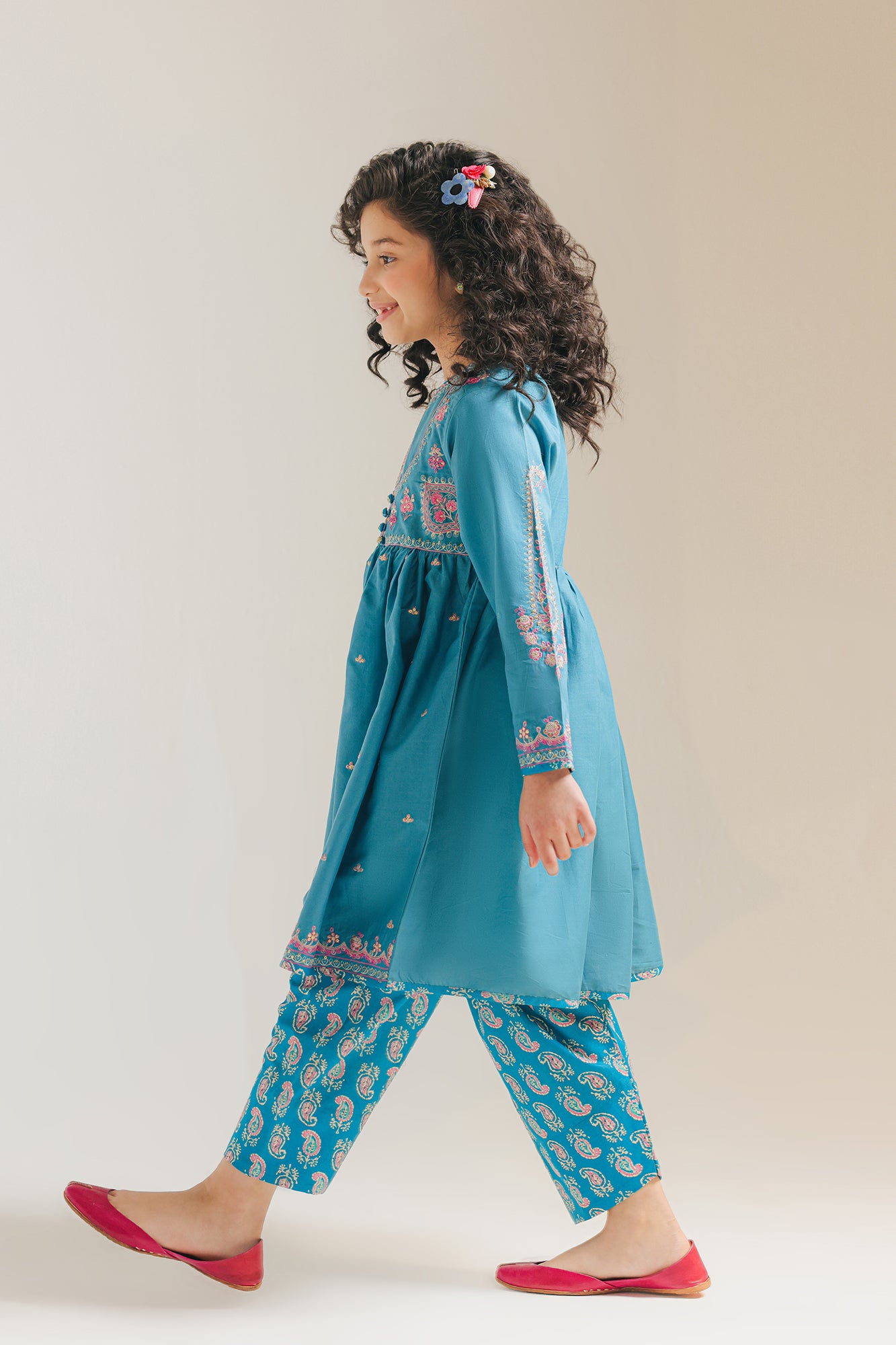 EMBROIDERED SUIT (E0654/404/601)