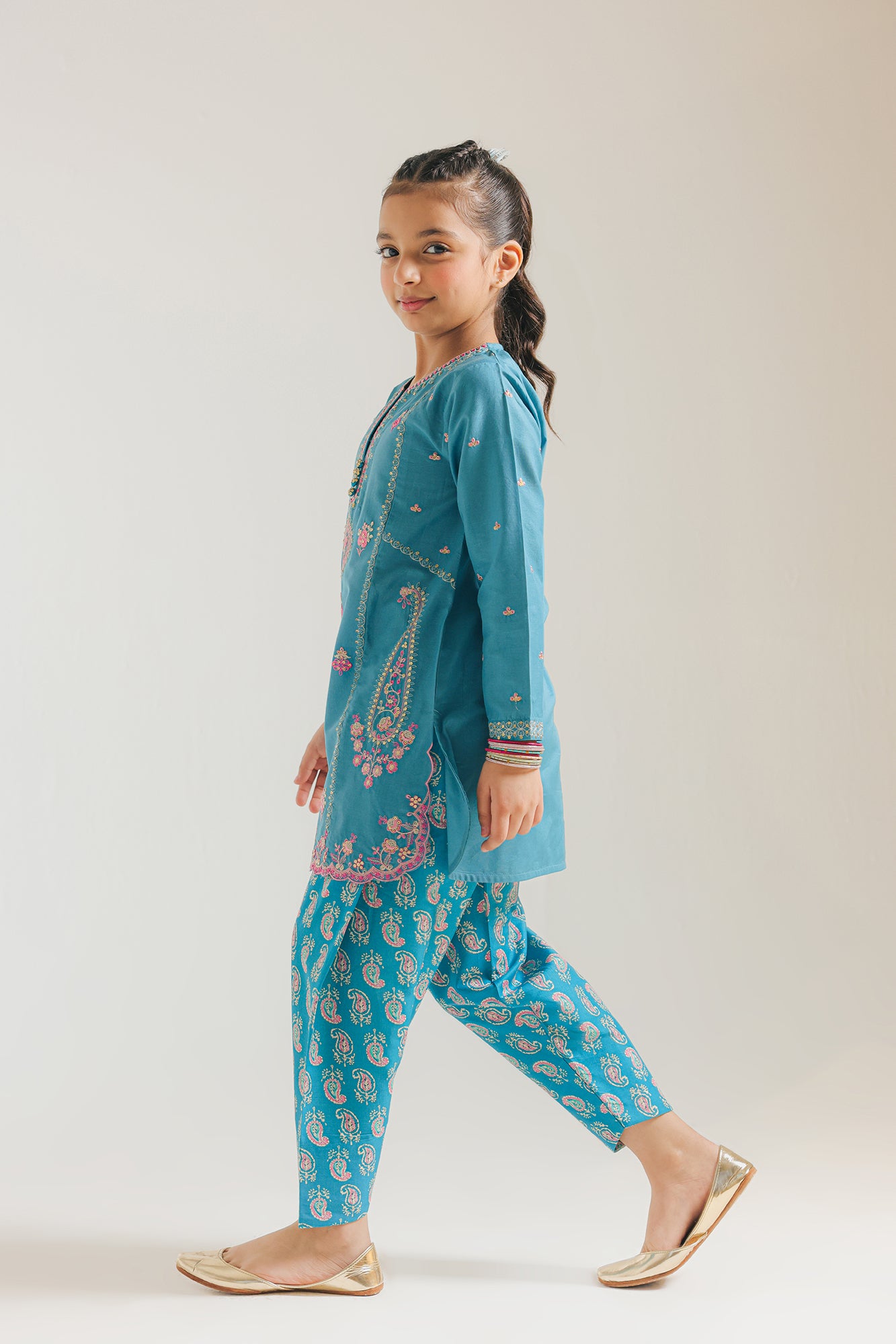 EMBROIDERED SUIT (E0655/404/601)