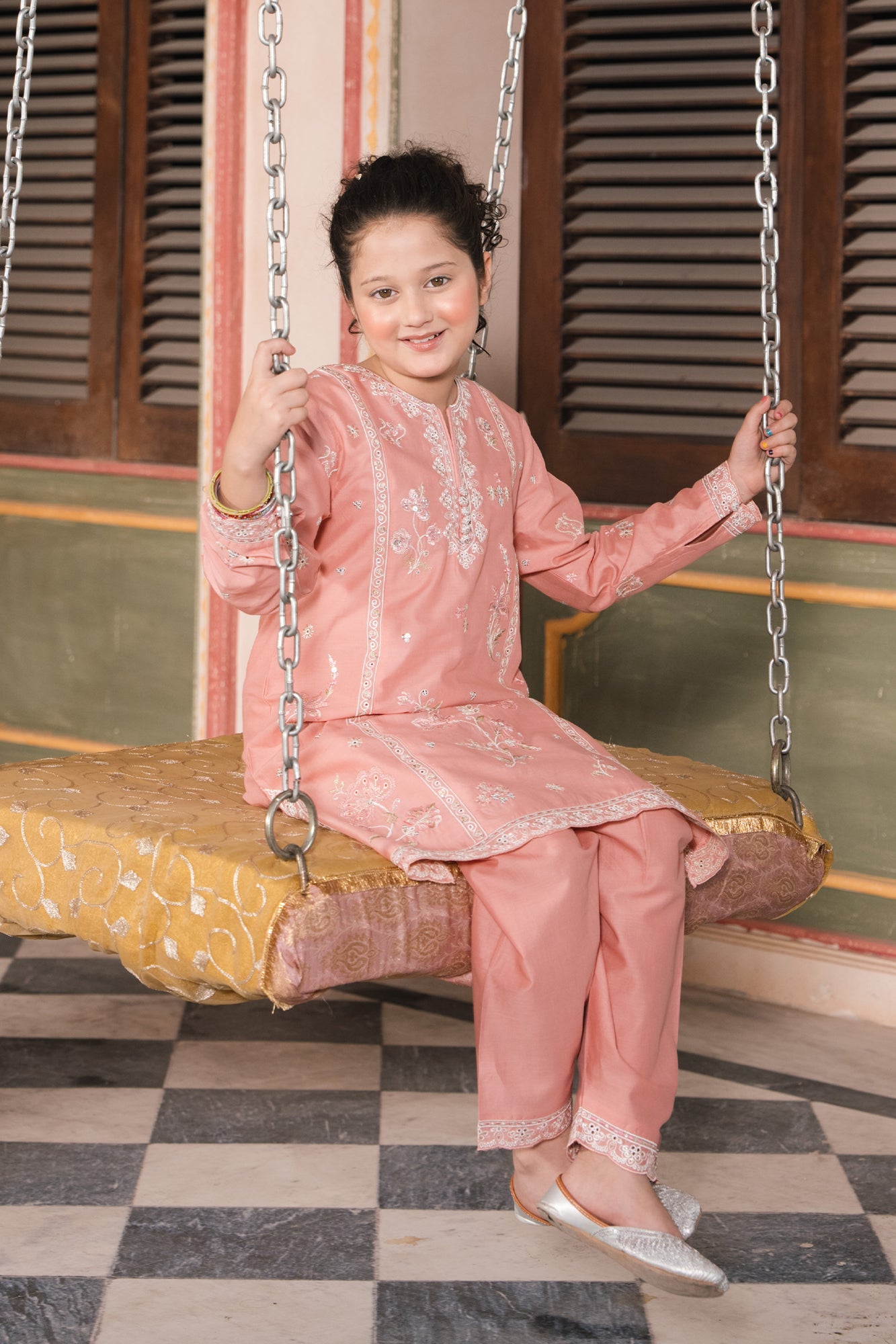 EMBROIDERED SUIT (E0670/404/314)