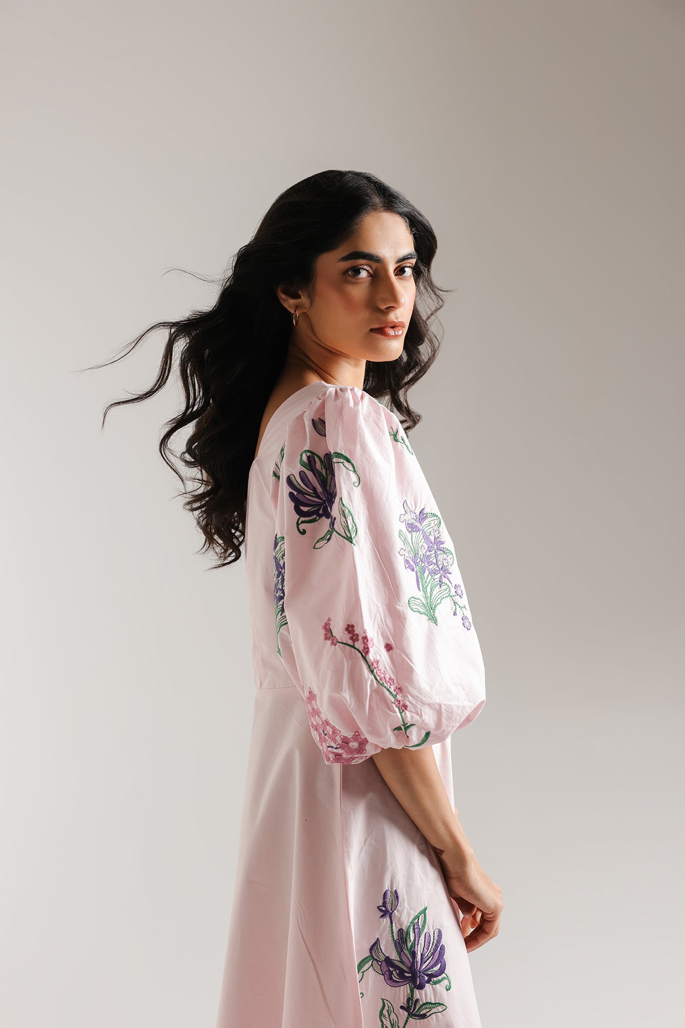 EMBROIDERED DRESS (E106/401/0671)