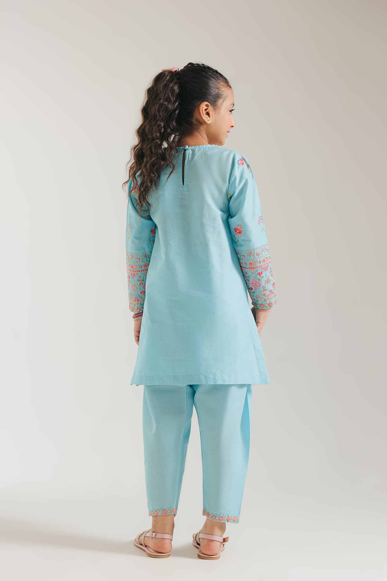 EMBROIDERED SUIT (E0687/404/611)