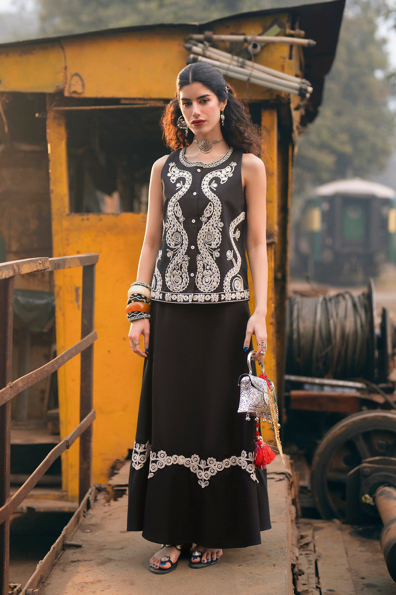 WAISTCOAT (E0704/119/902)