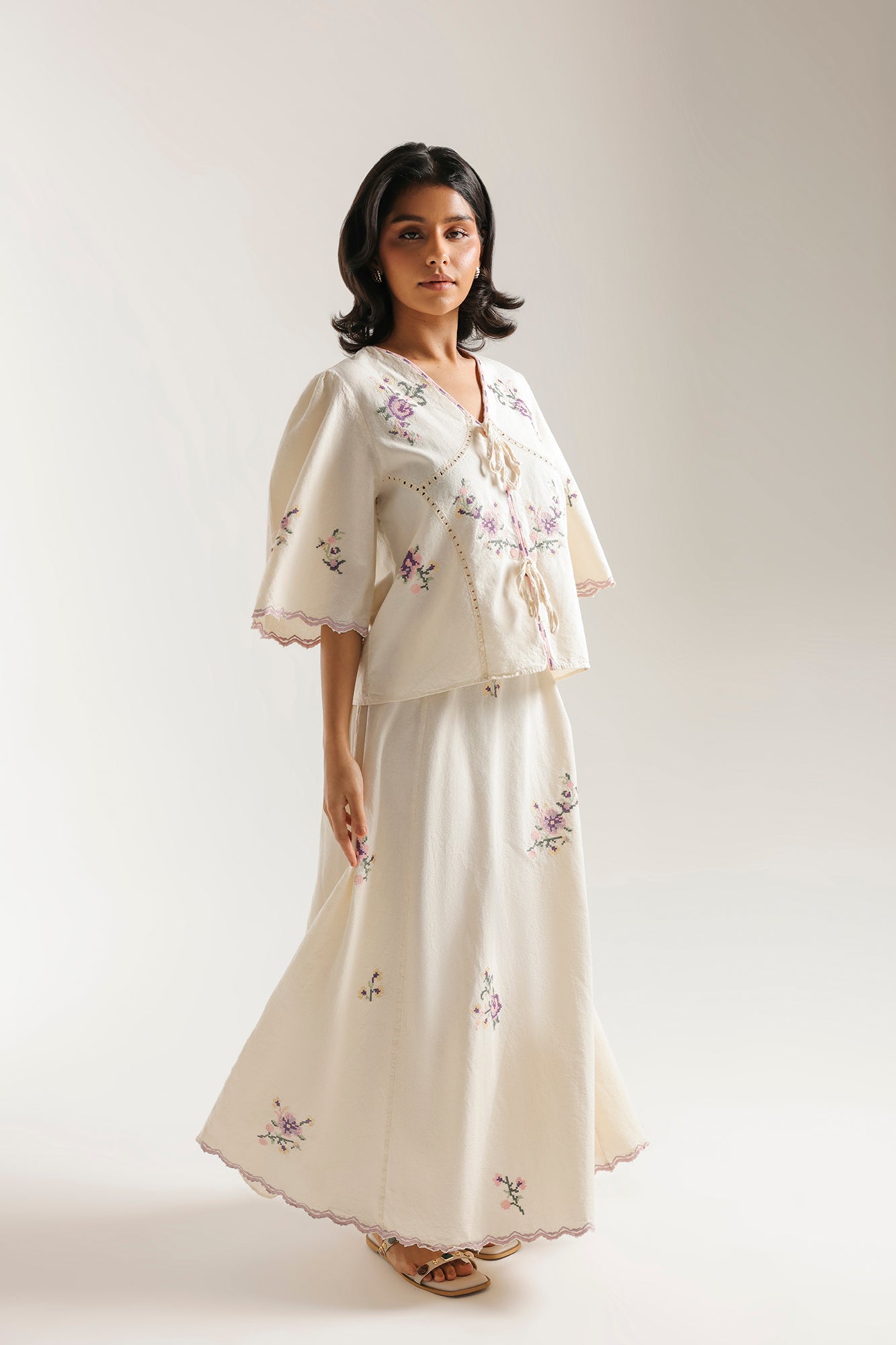 EMBROIDERED SUIT (E0755/106/002)