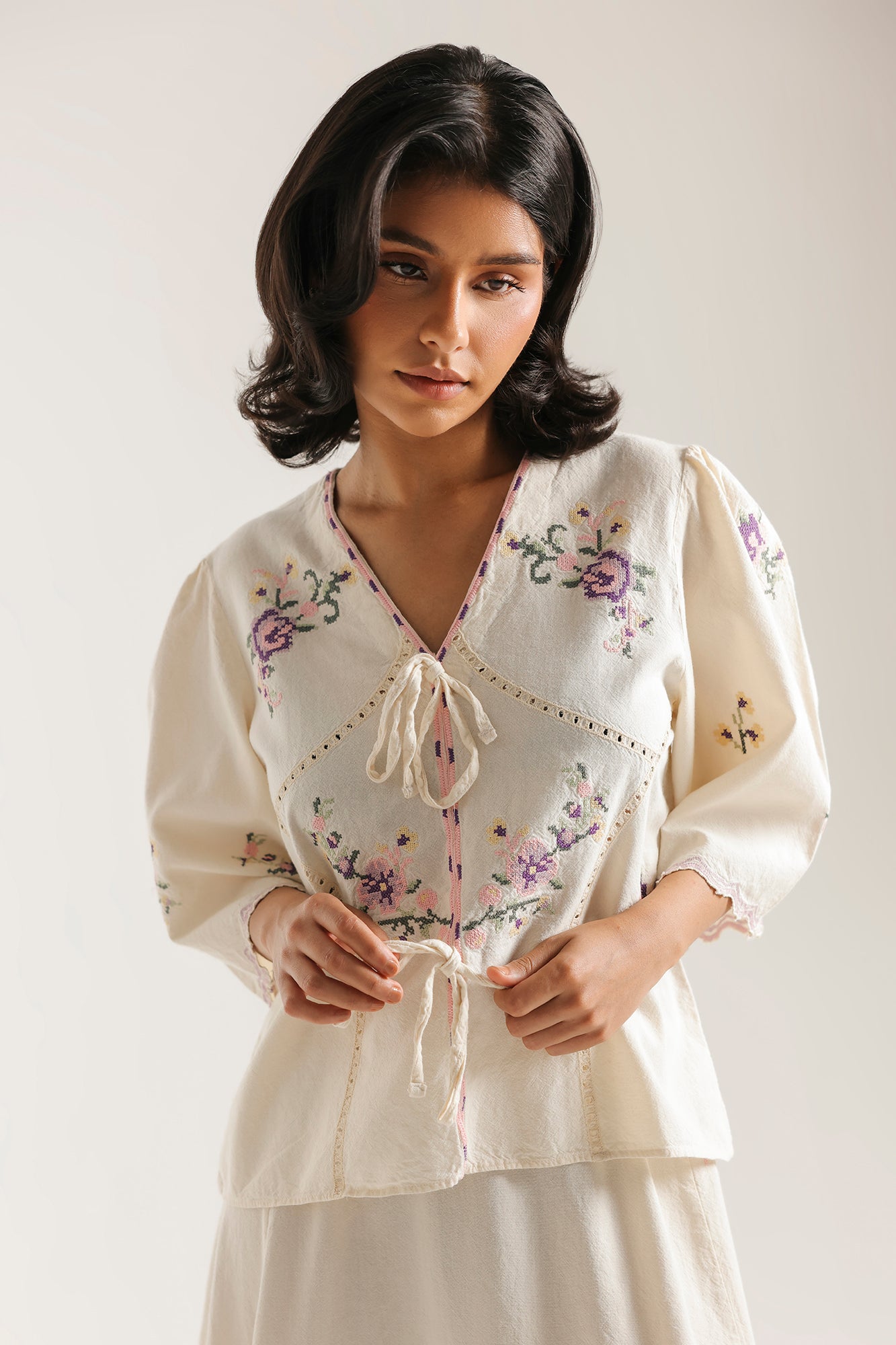 EMBROIDERED SUIT (E0755/106/002)