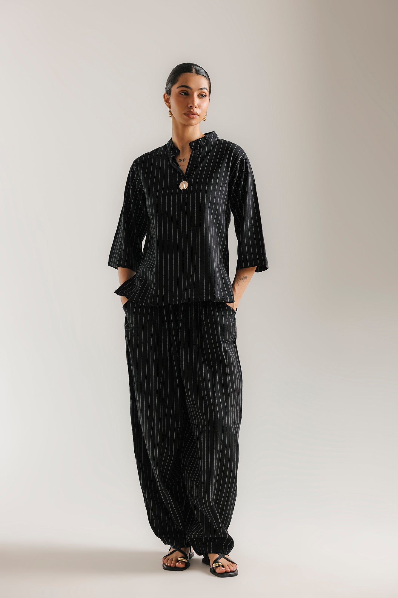 STRIPED SUIT (E0756/116/901)