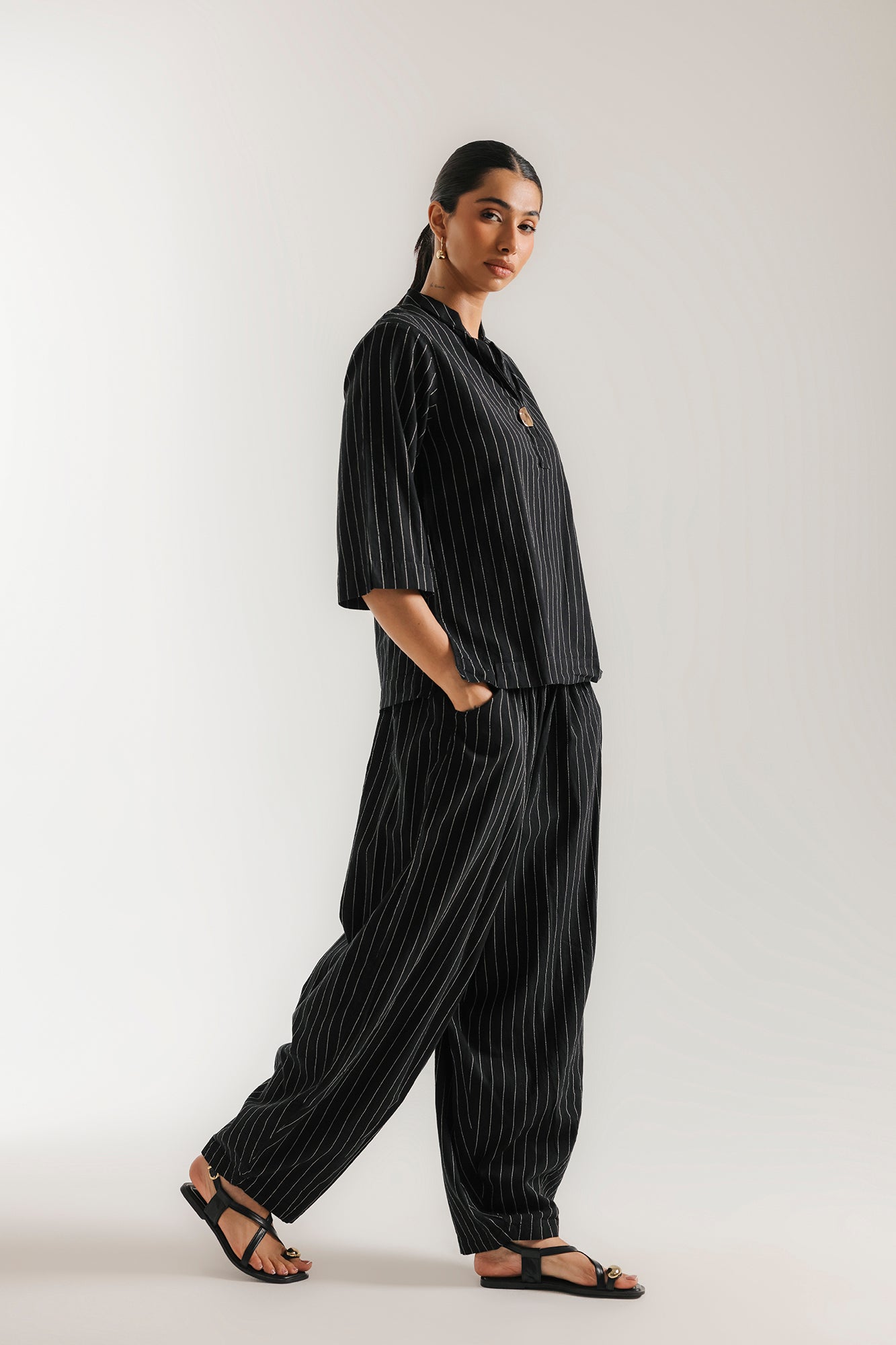 STRIPED SUIT (E0756/116/901)
