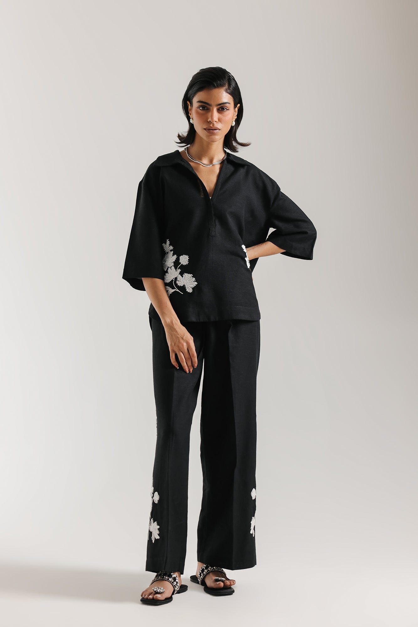 EMBROIDERED SUIT (E0758/106/902)