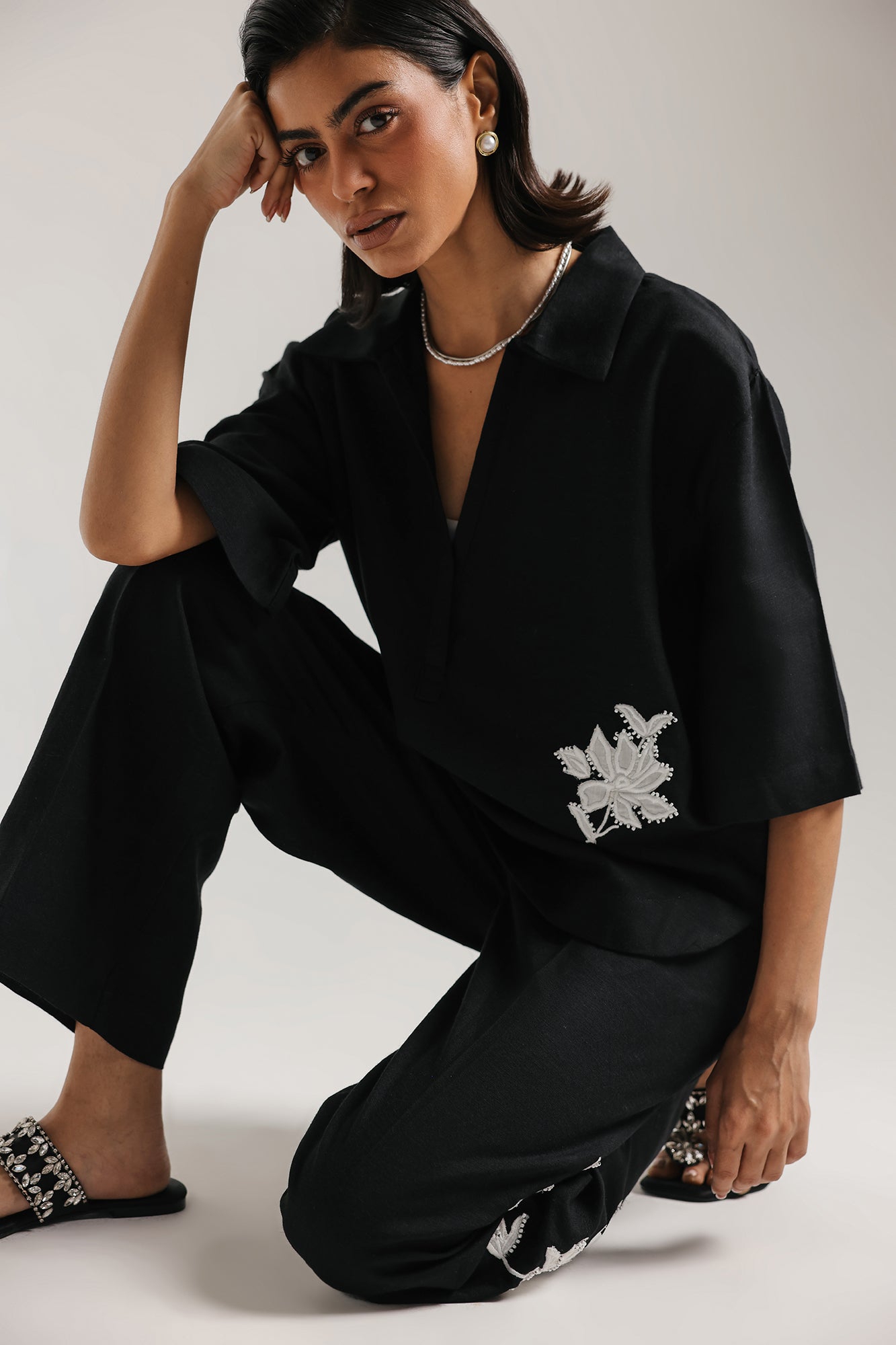 EMBROIDERED SUIT (E0758/106/902)