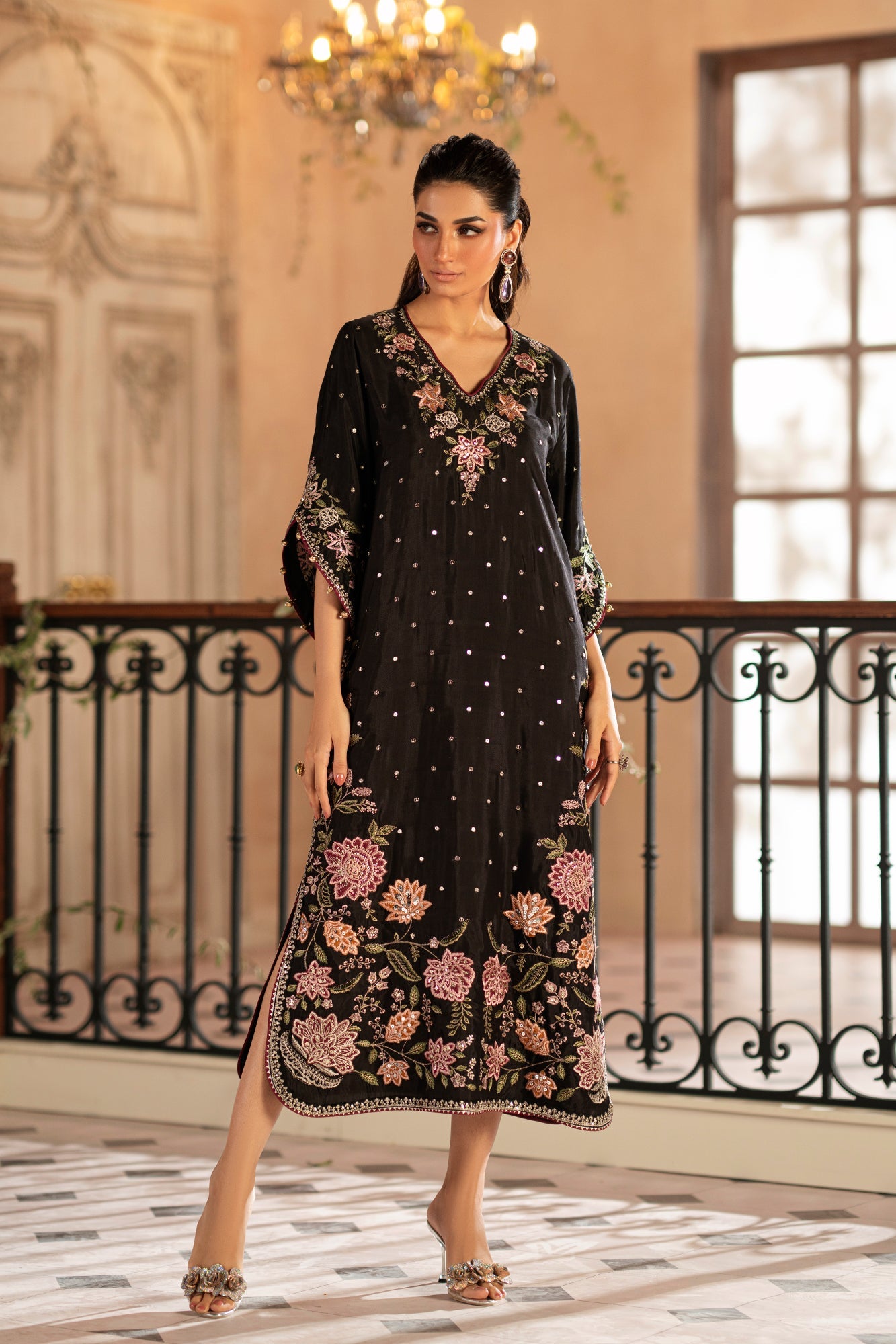 EMBROIDERED SHIRT (E0762/104/902)