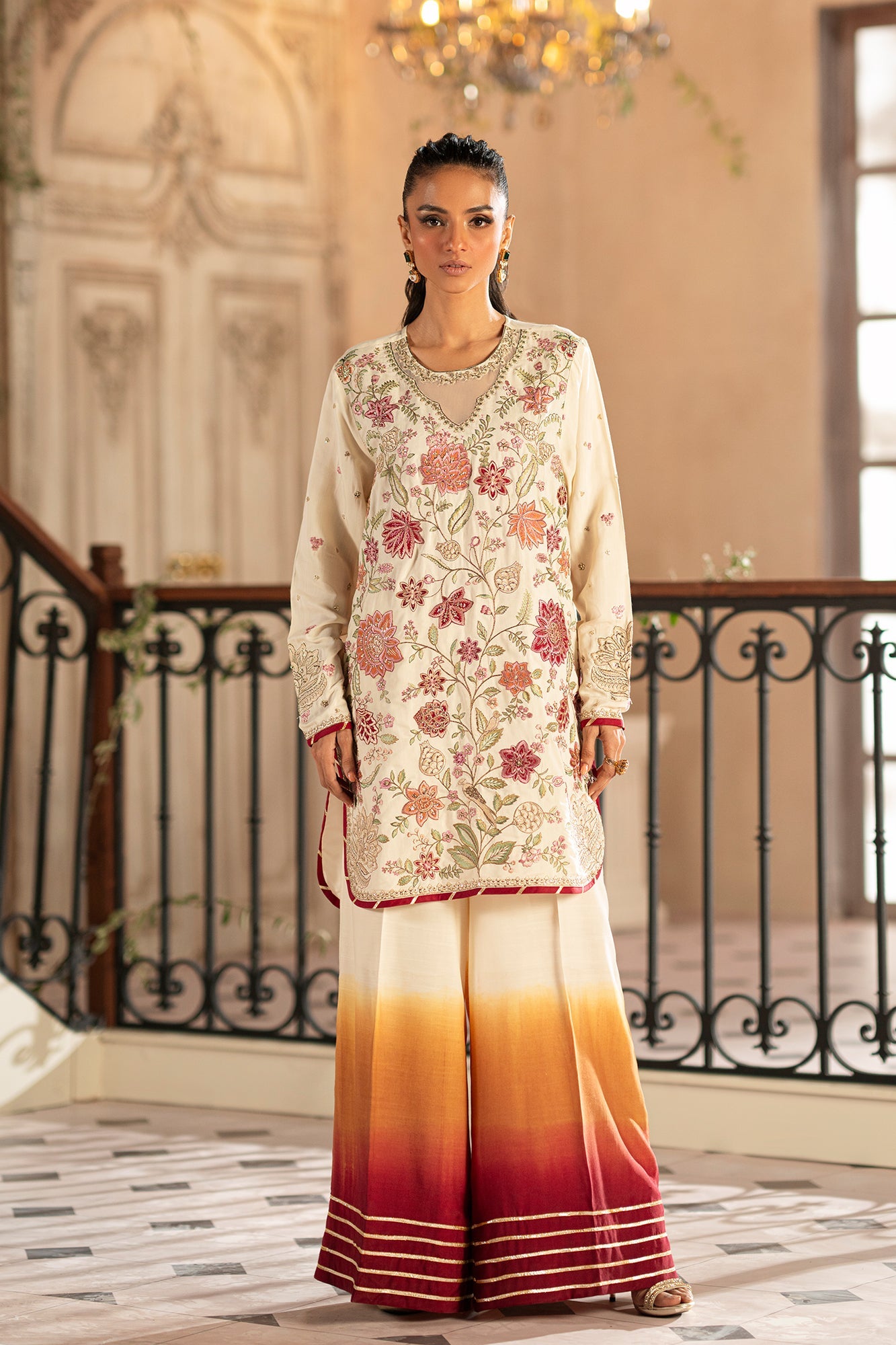 EMBROIDERED SUIT (E0770/104/002)