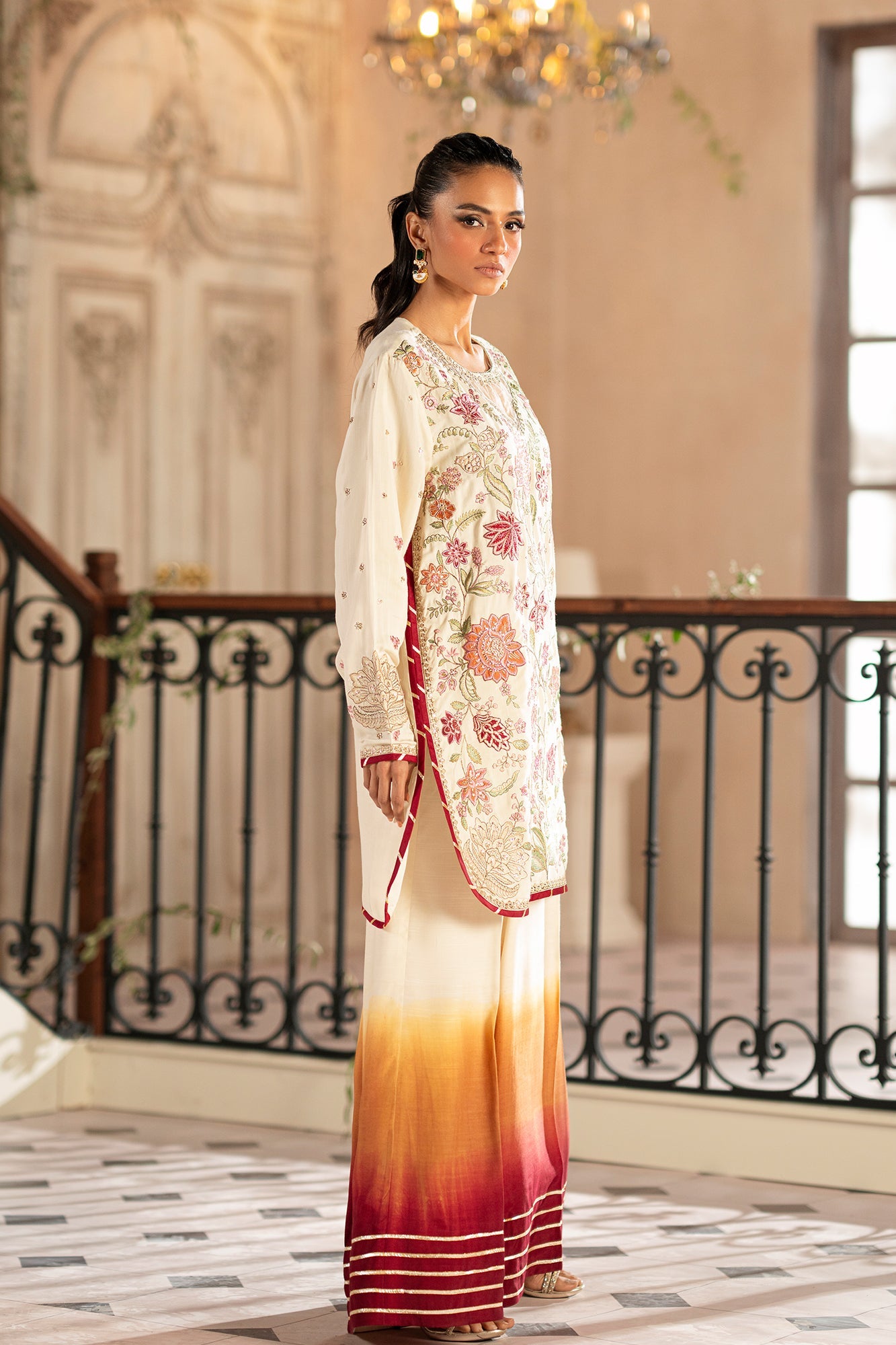 EMBROIDERED SUIT (E0770/104/002)