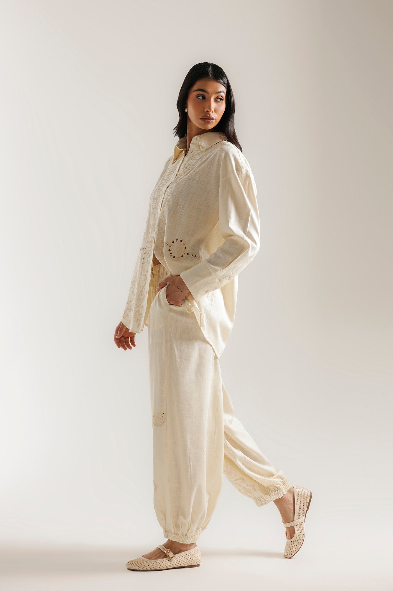 EMBROIDERED SUIT (E0771/106/005)