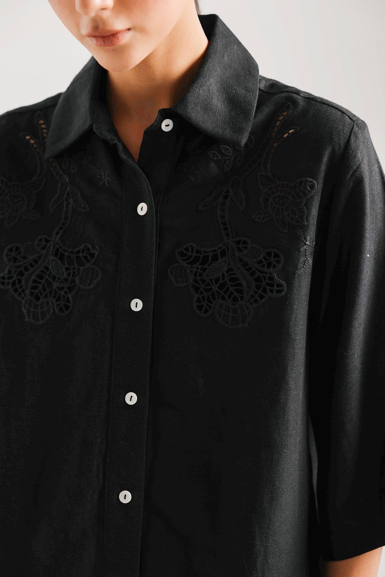 EMBROIDERED SUIT (E0775/106/902)