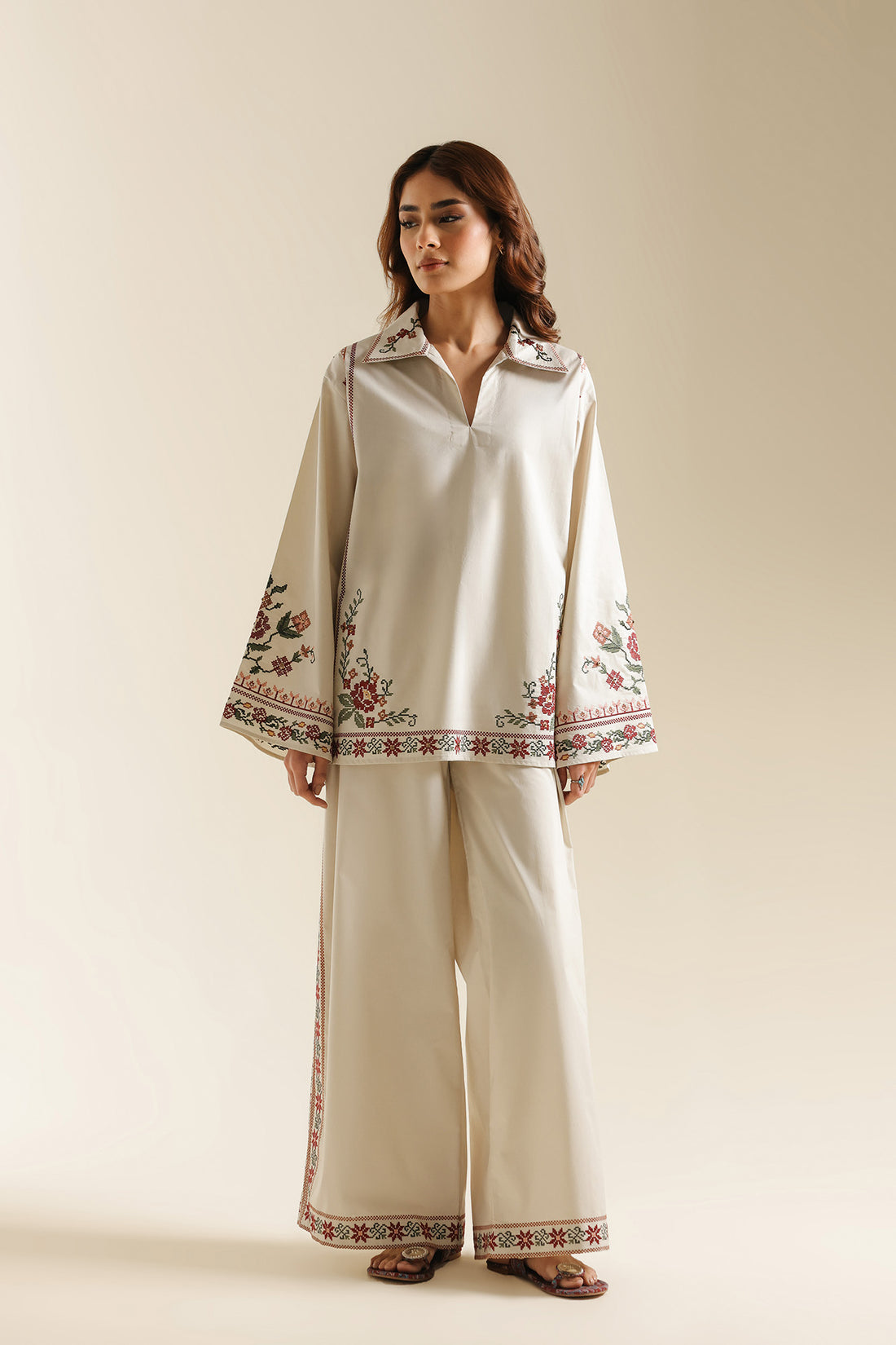 EMBROIDERED SUIT (E0779/119/006)