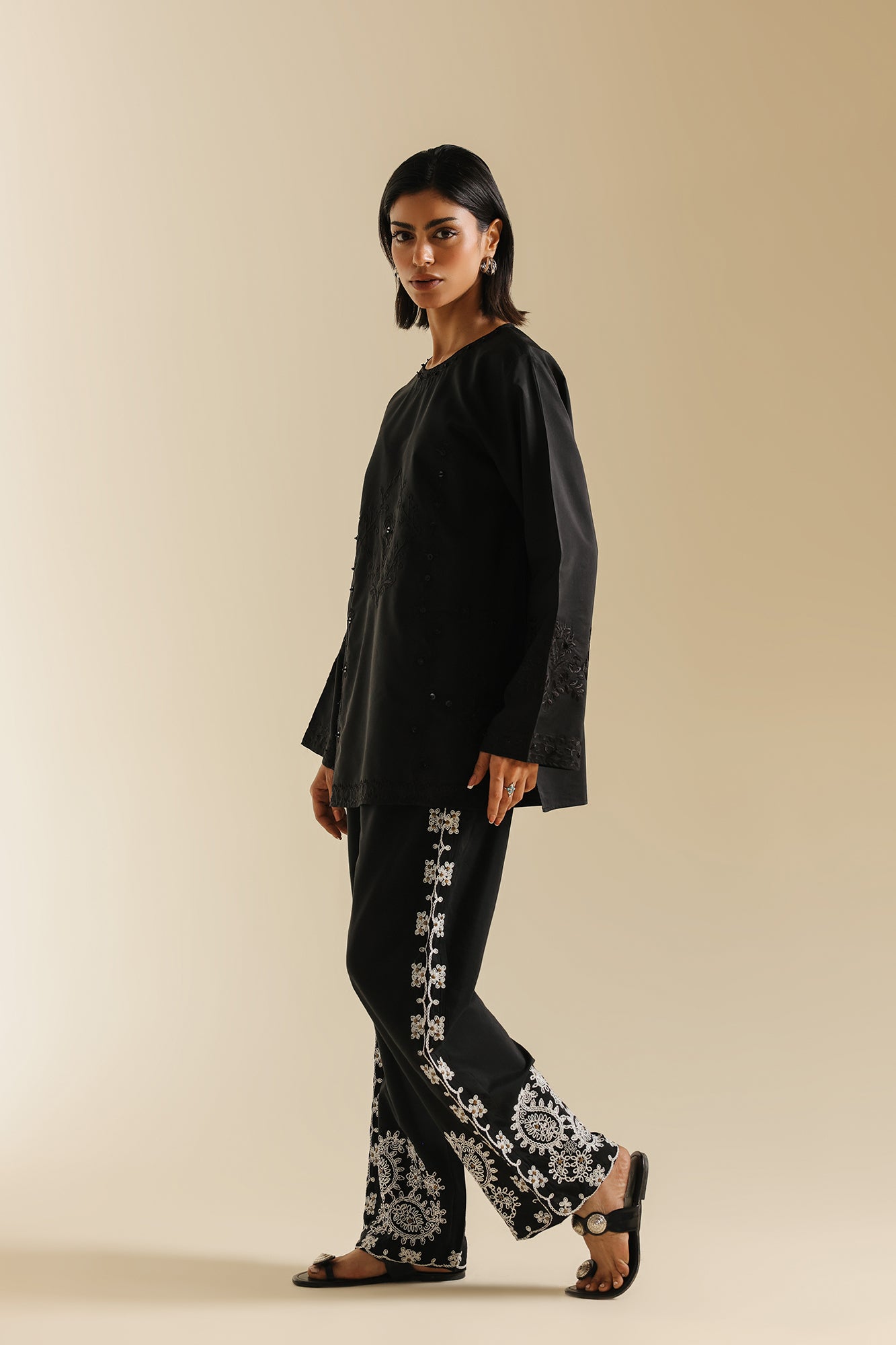 KURTI (E0785/119/902)