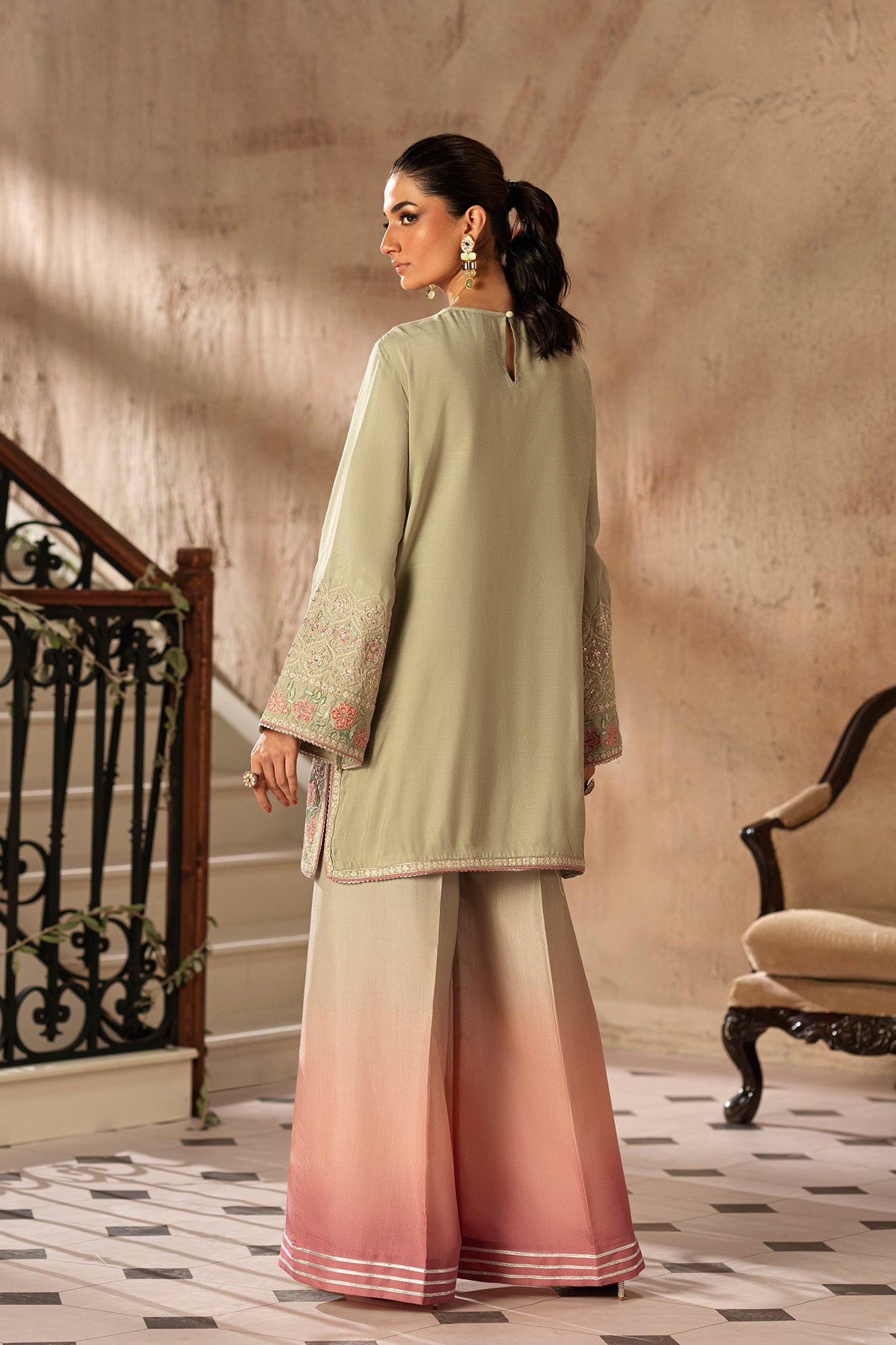 EMBROIDERED SUIT (E0789/104/122)