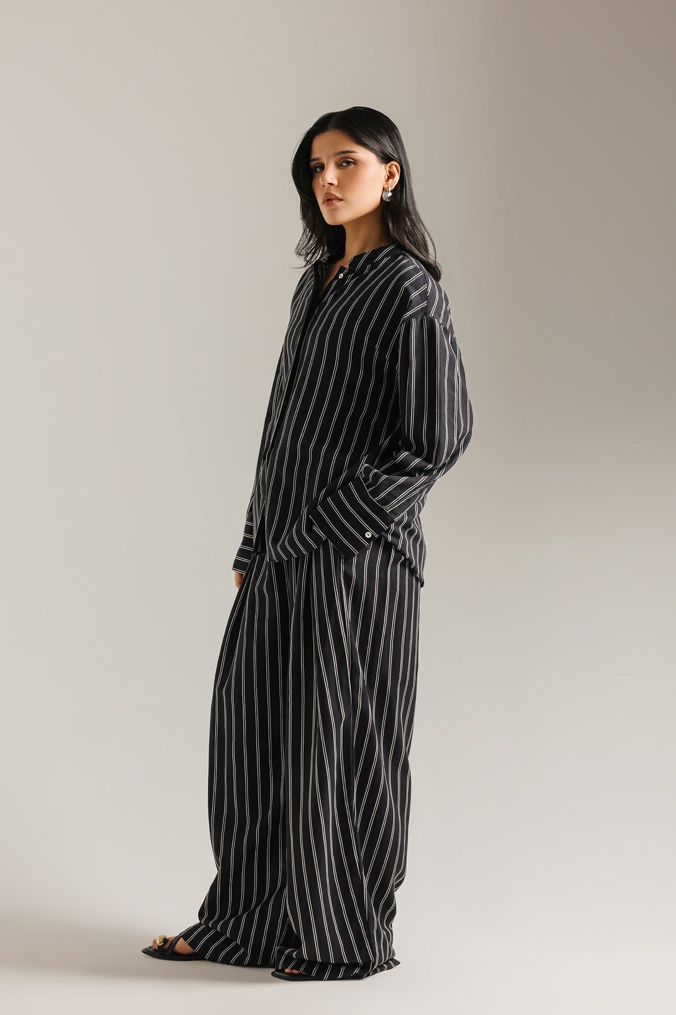 STRIPED SUIT (E0801/116/902)