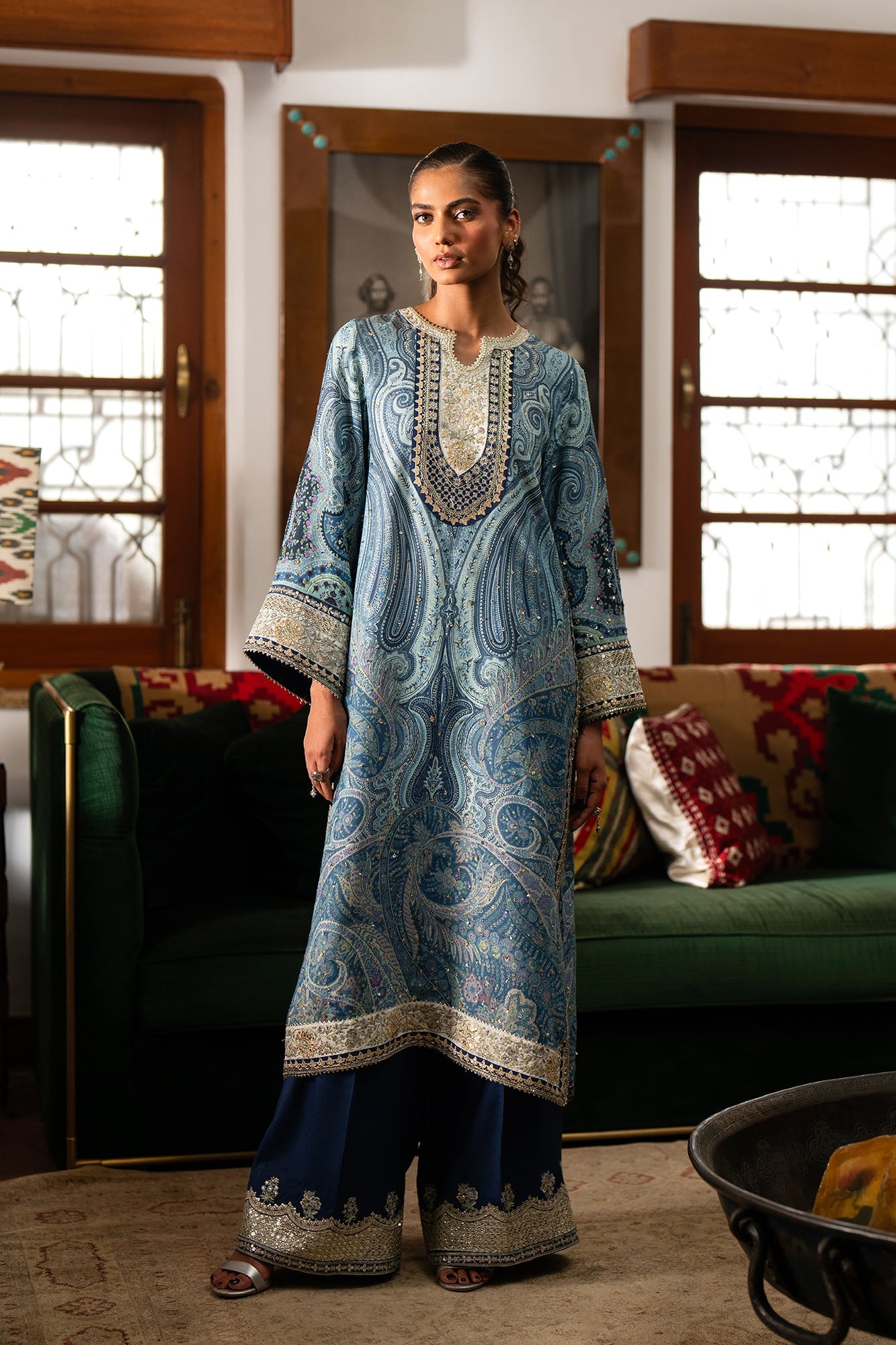 EMBROIDERED SUIT (E104/603/0803)