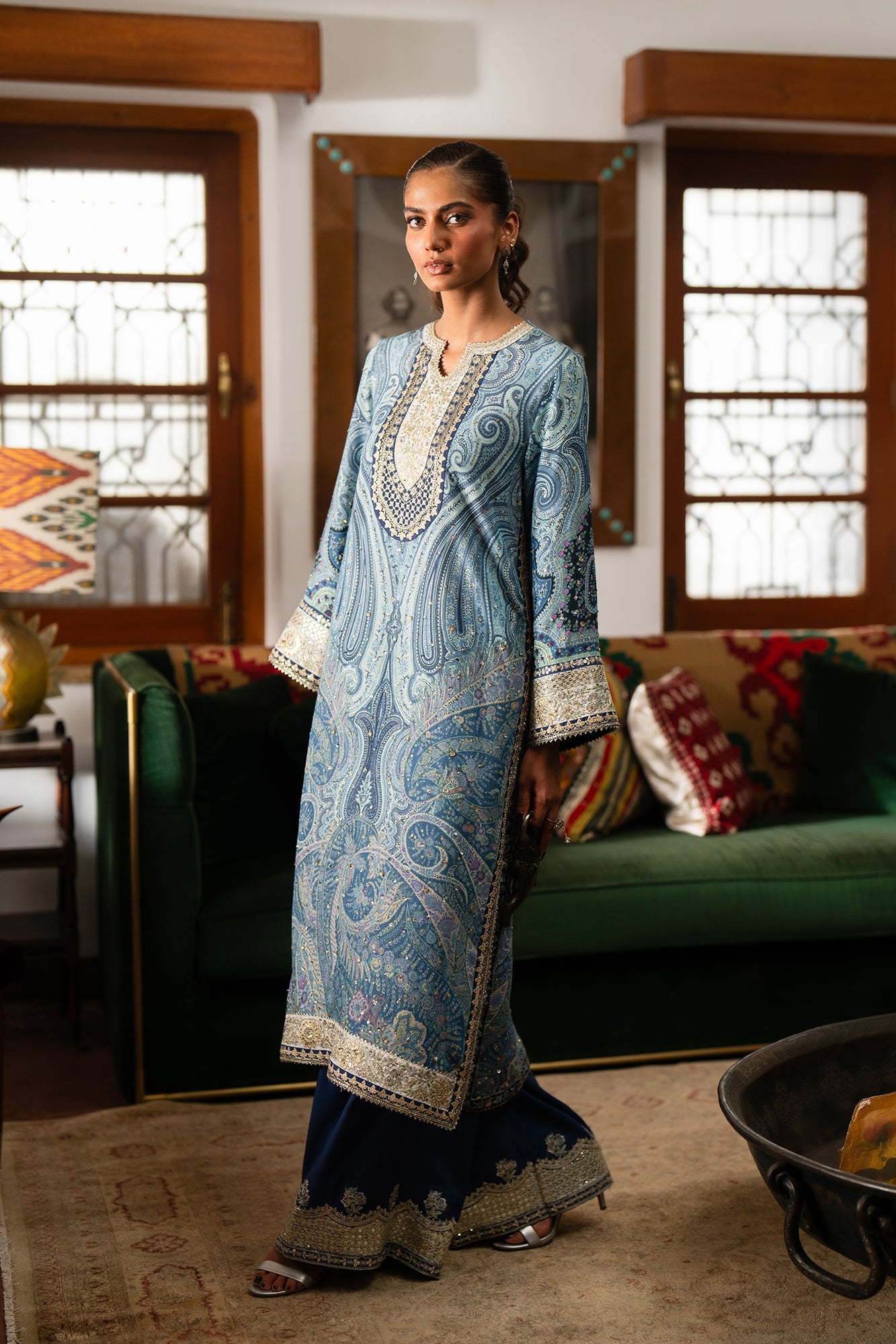 EMBROIDERED SUIT (E104/603/0803)