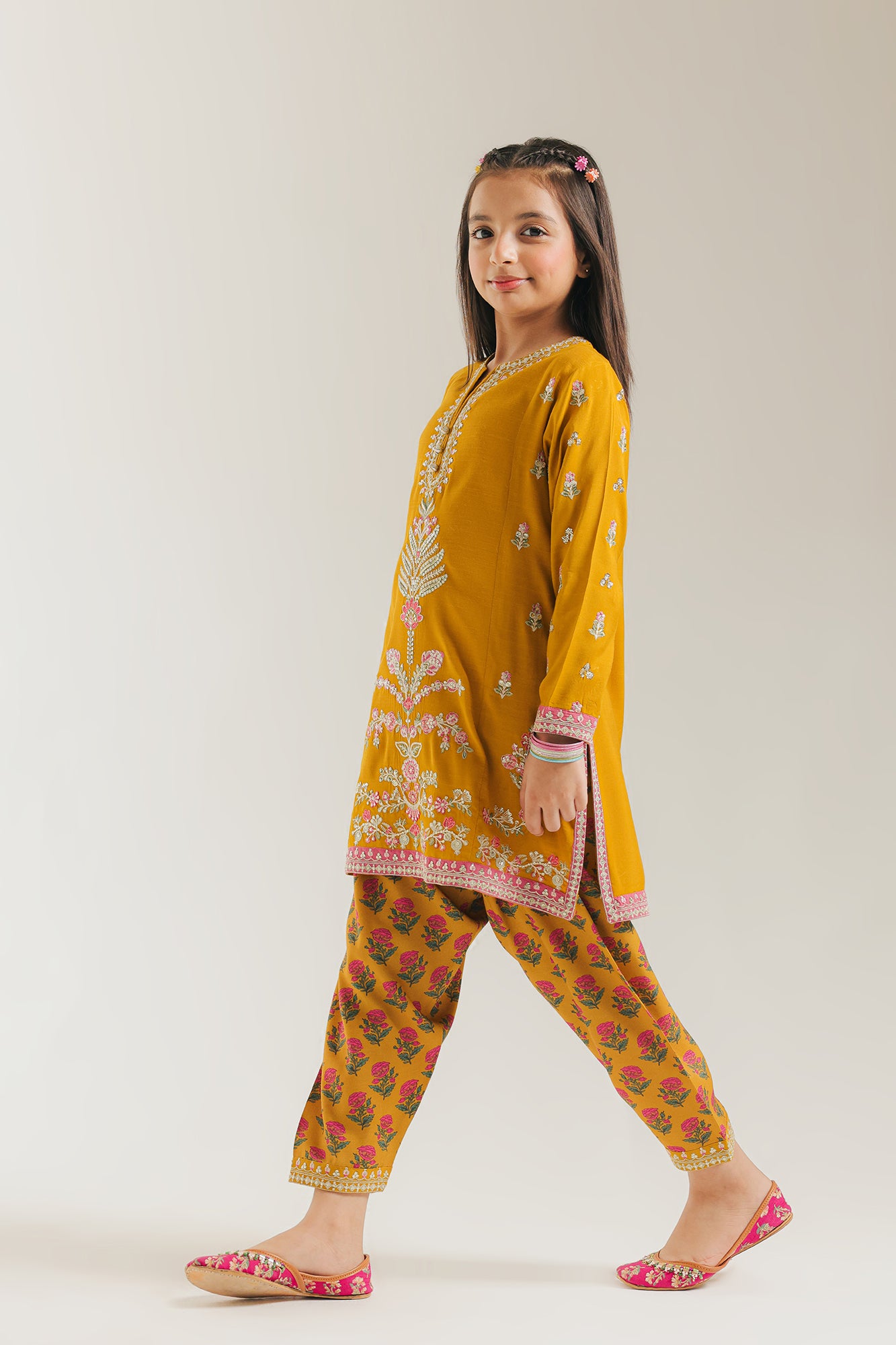 EMBROIDERED SUIT (E0803/404/219)