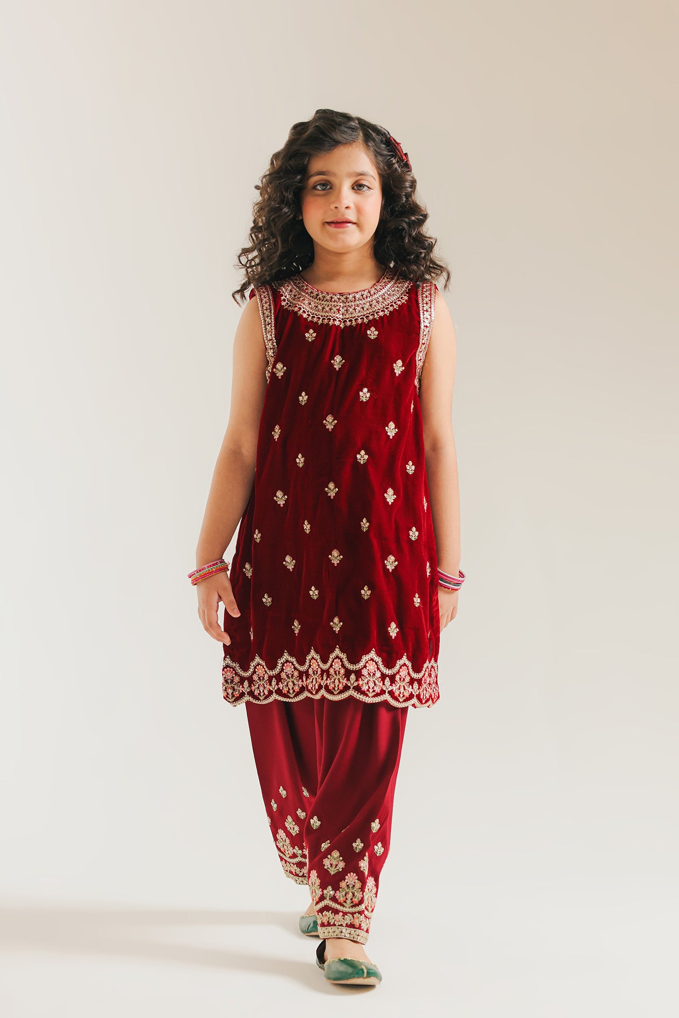 EMBROIDERED SUIT (E0843/404/414)