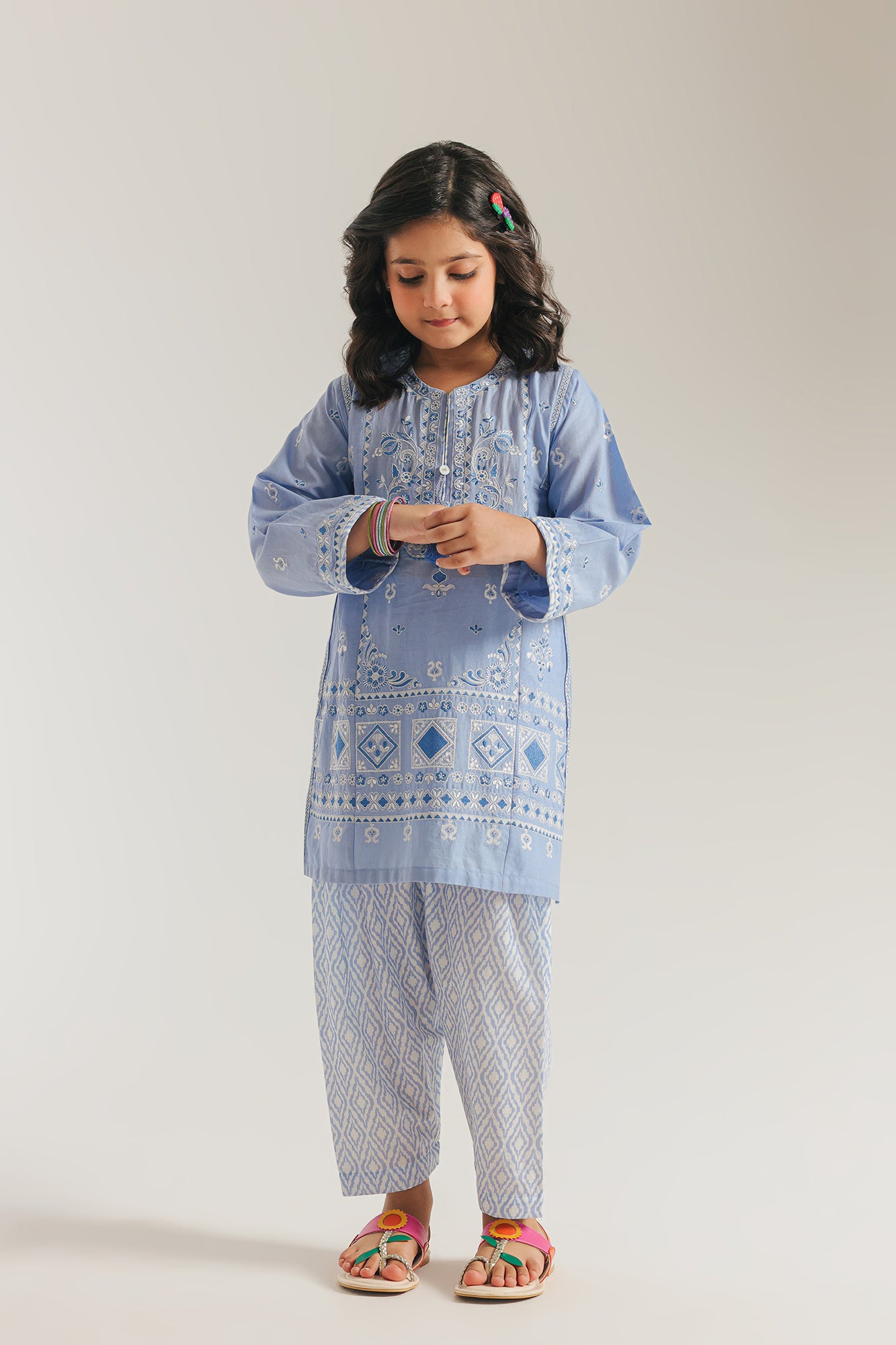 EMBROIDERED SUIT (E0846/404/637)
