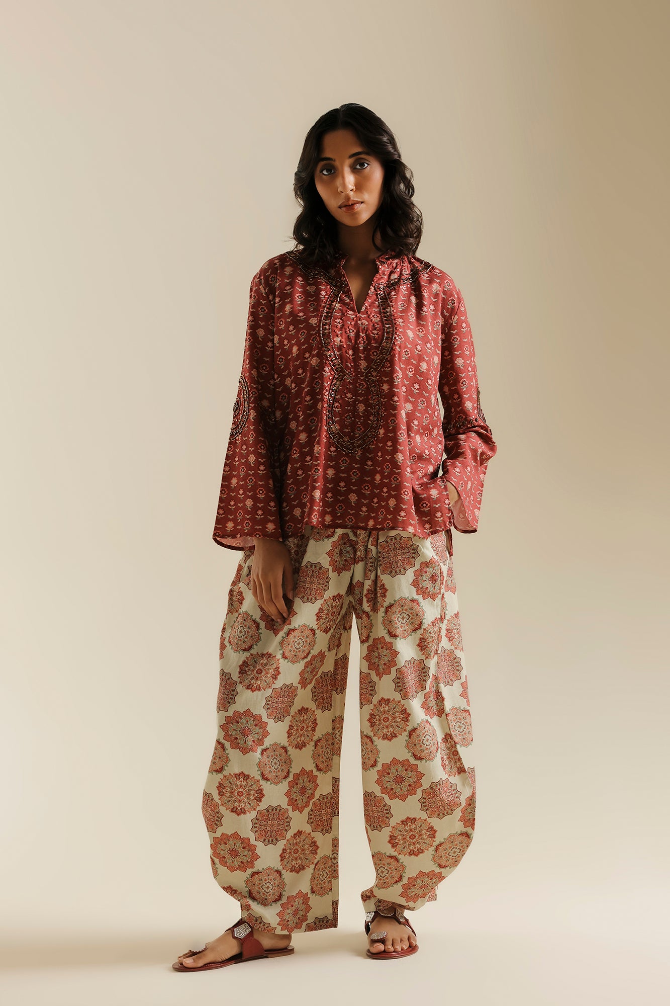 EMBROIDERED SUIT (E0854/119/319)