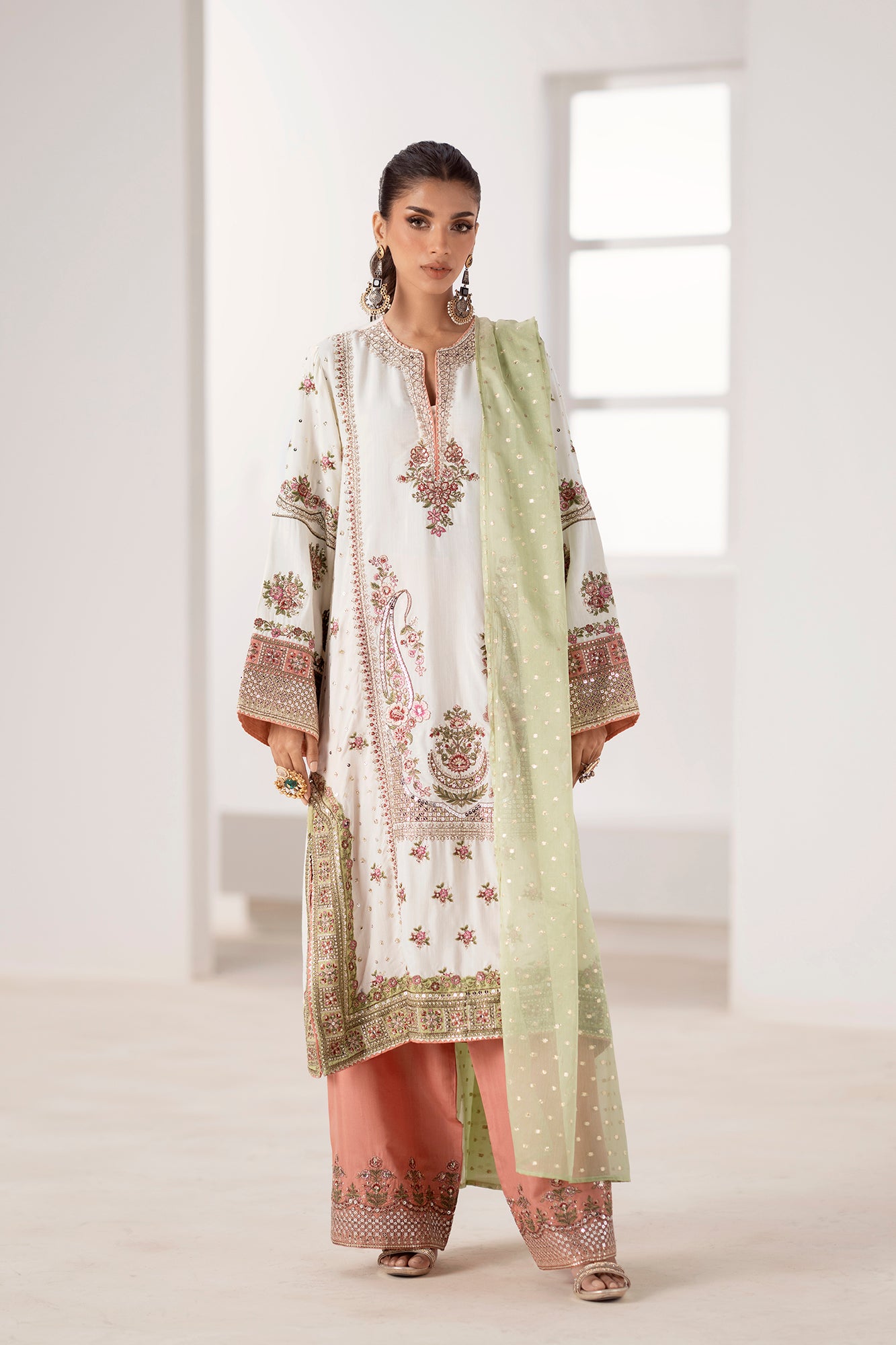 EMBROIDERED SUIT (E0855/104/002)