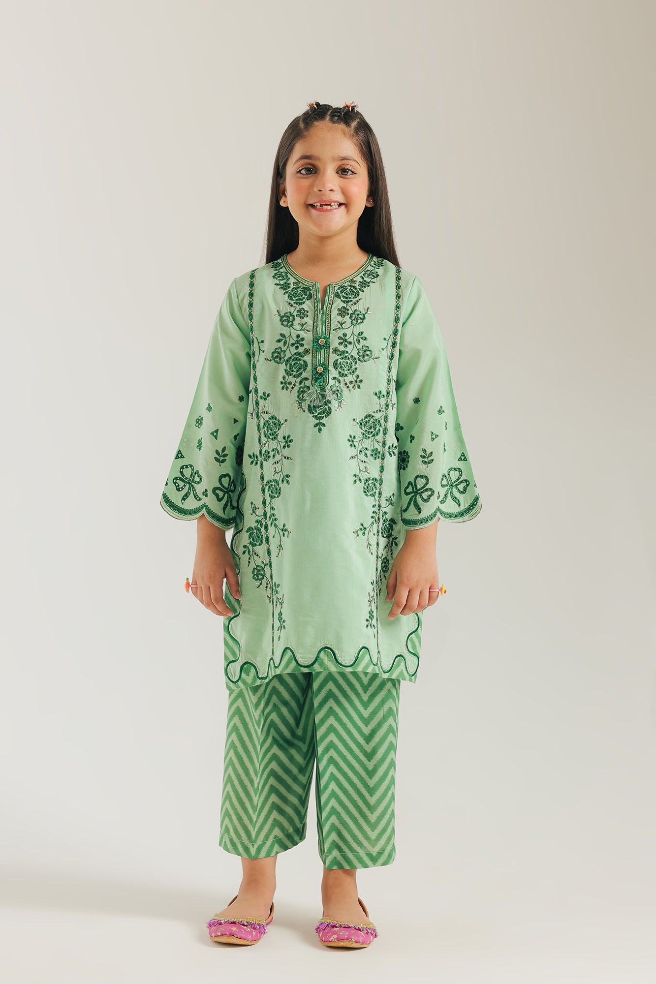 EMBROIDERED SUIT (E0860/404/127)