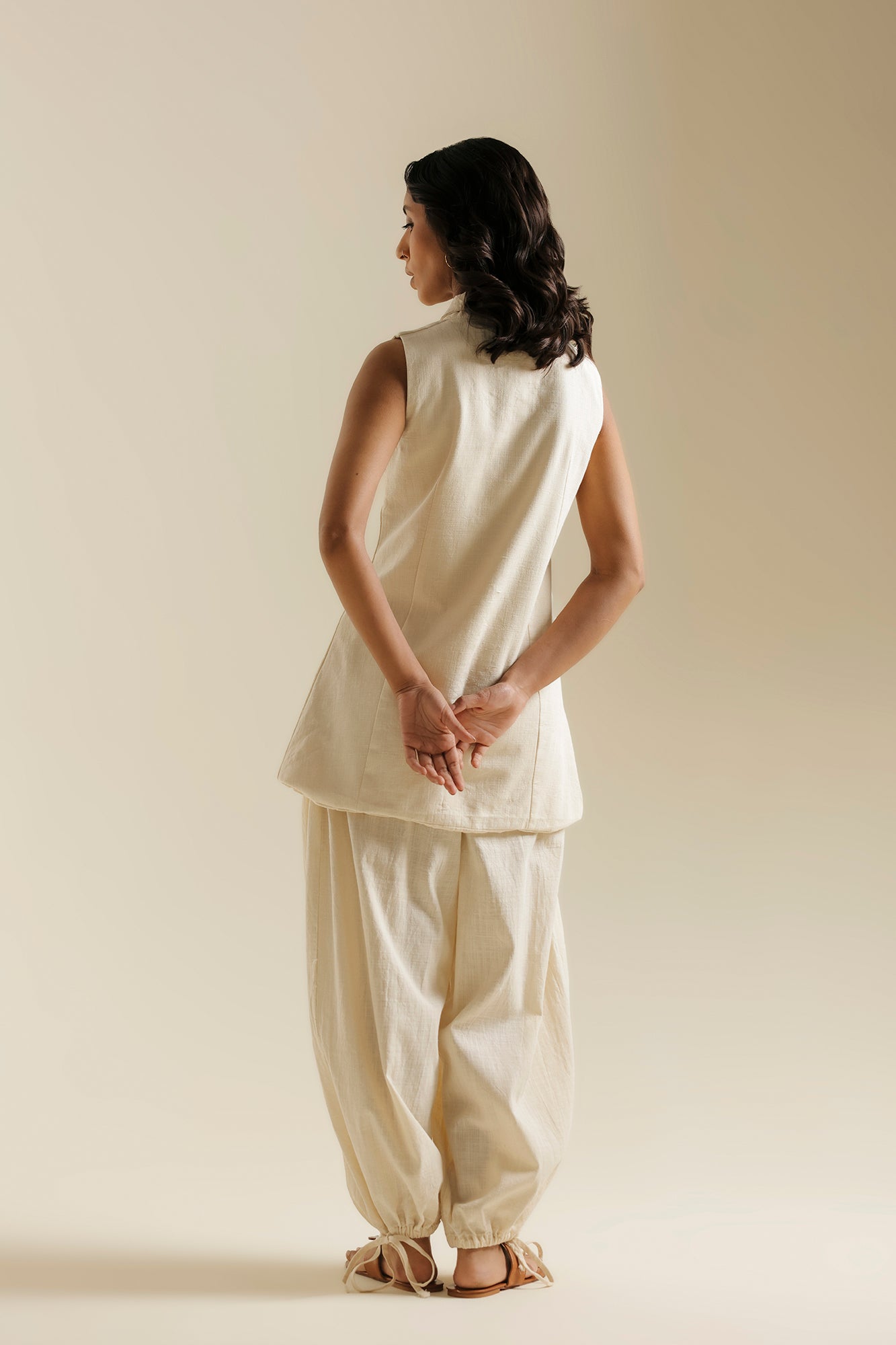 EMBROIDERED SUIT (E0863-119-005)