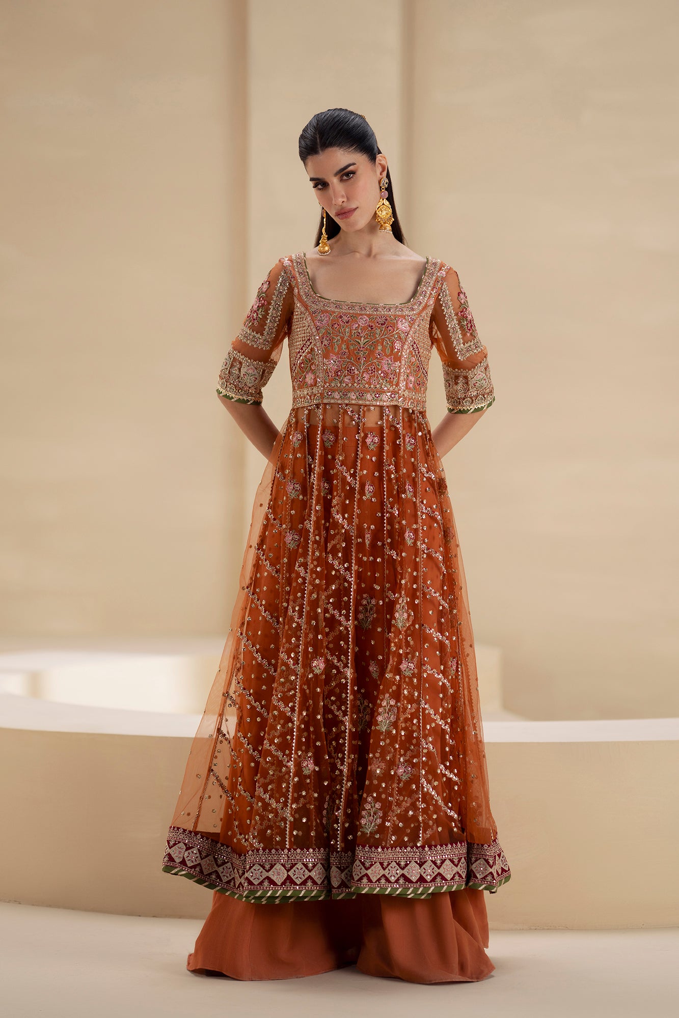 EMBROIDERED SUIT (E0910/104/212)