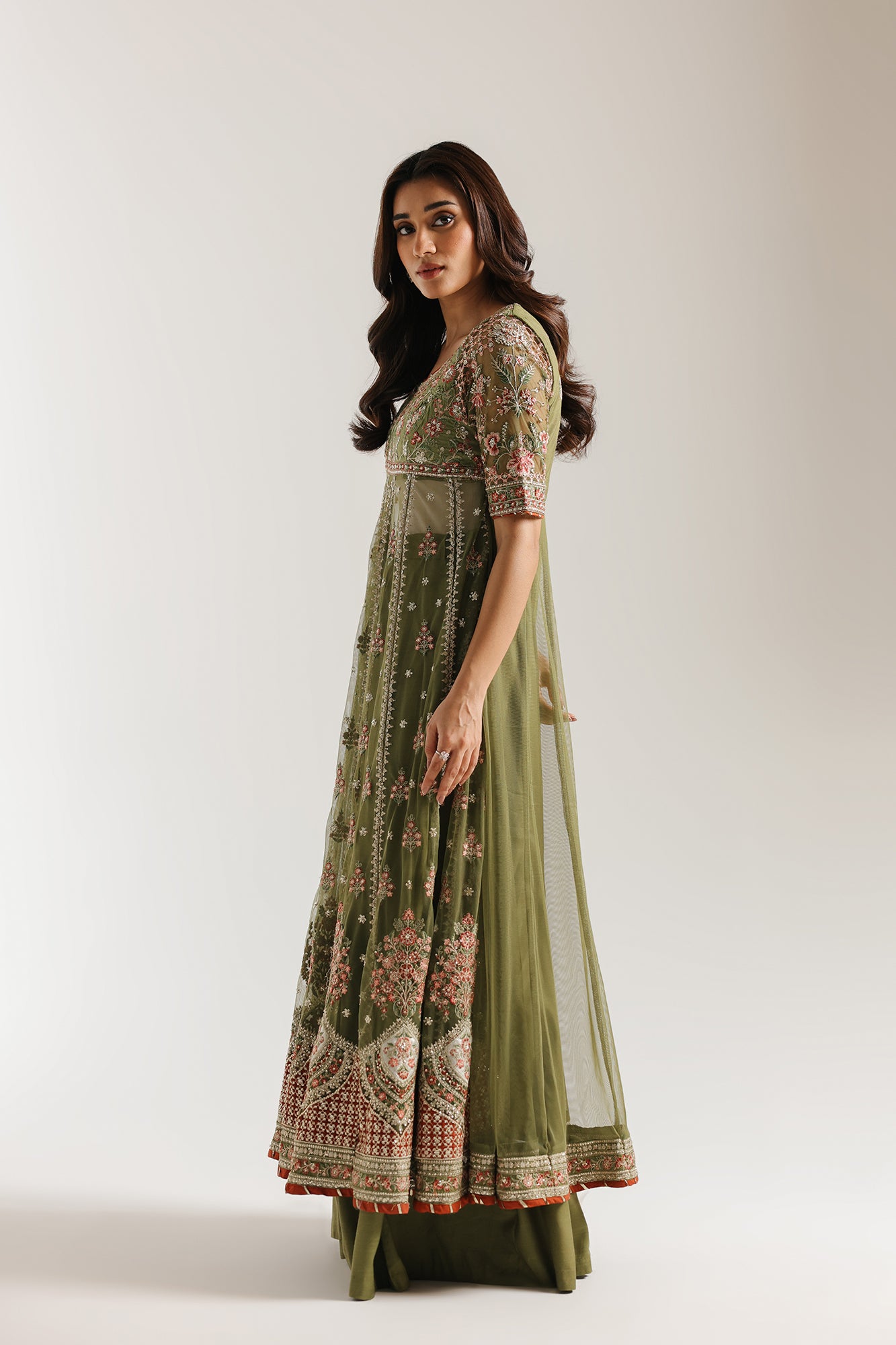 EMBROIDERED SUIT (E0927/104/721)