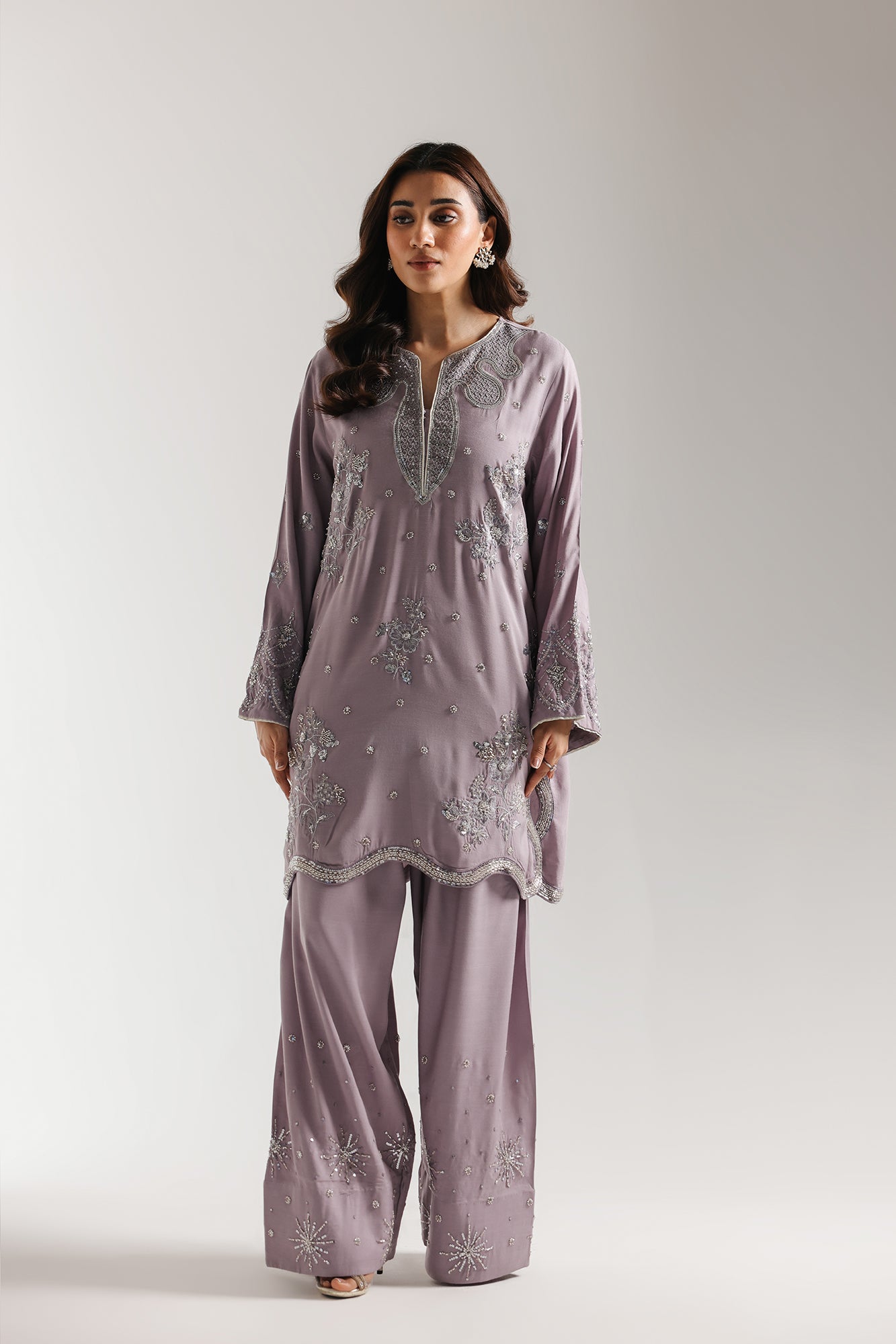 EMBROIDERED SUIT (E0936/104/511)