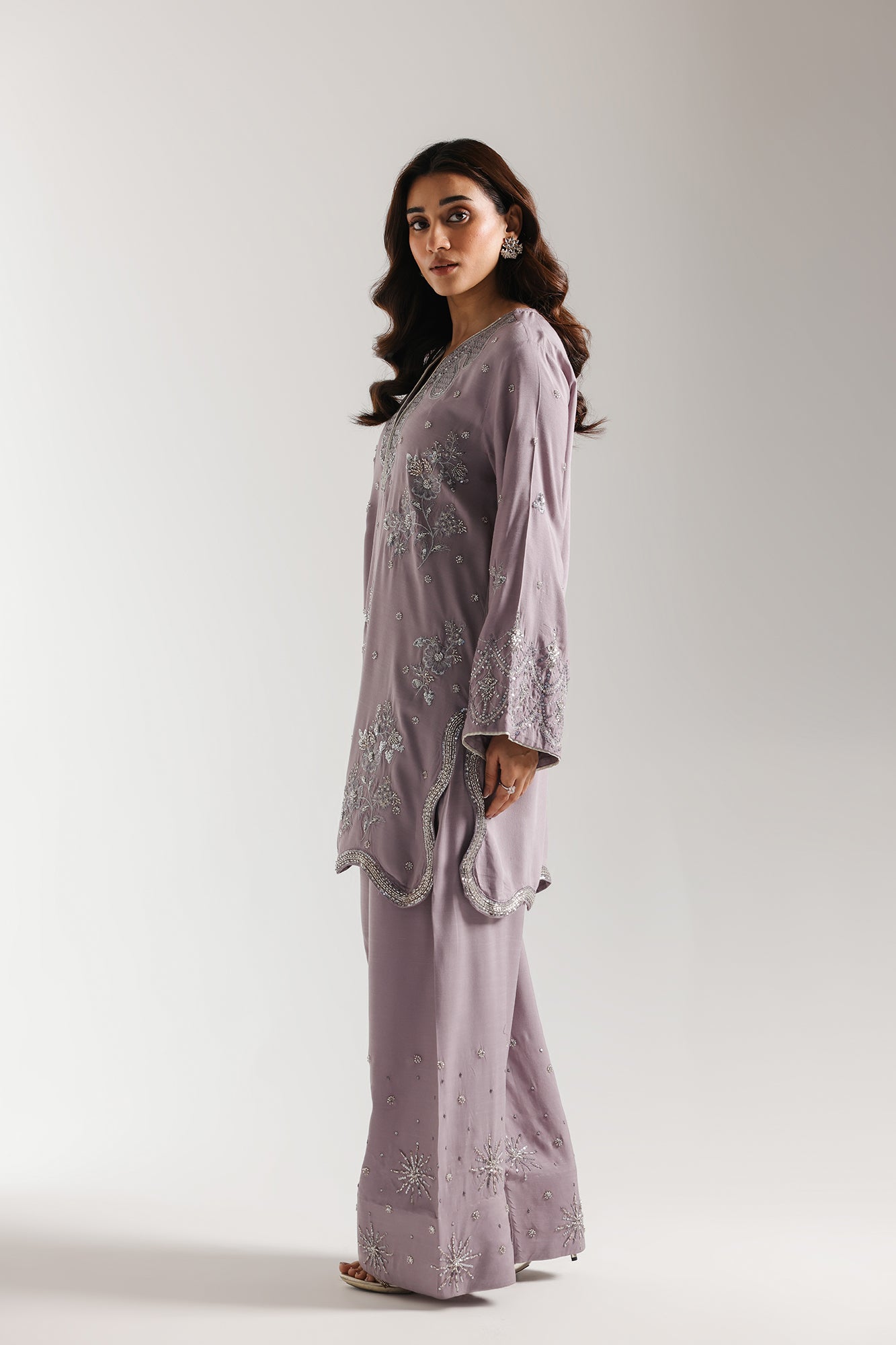 EMBROIDERED SUIT (E0936/104/511)