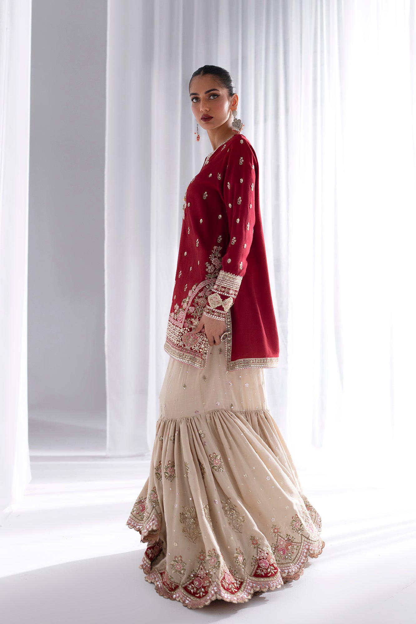 EMBROIDERED SUIT (E0938/104/415)