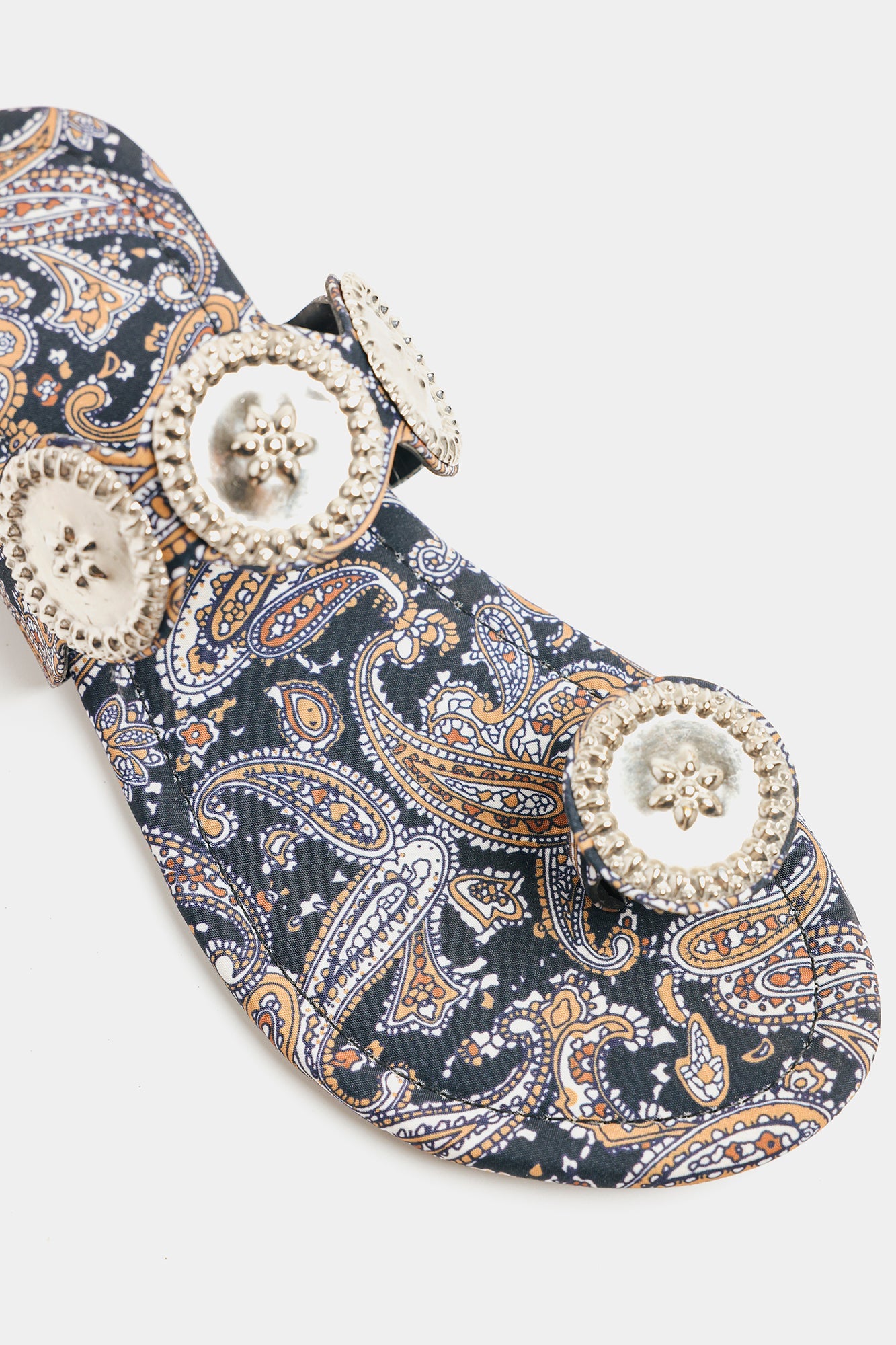 KHOLA PURI (E0995/109/901)