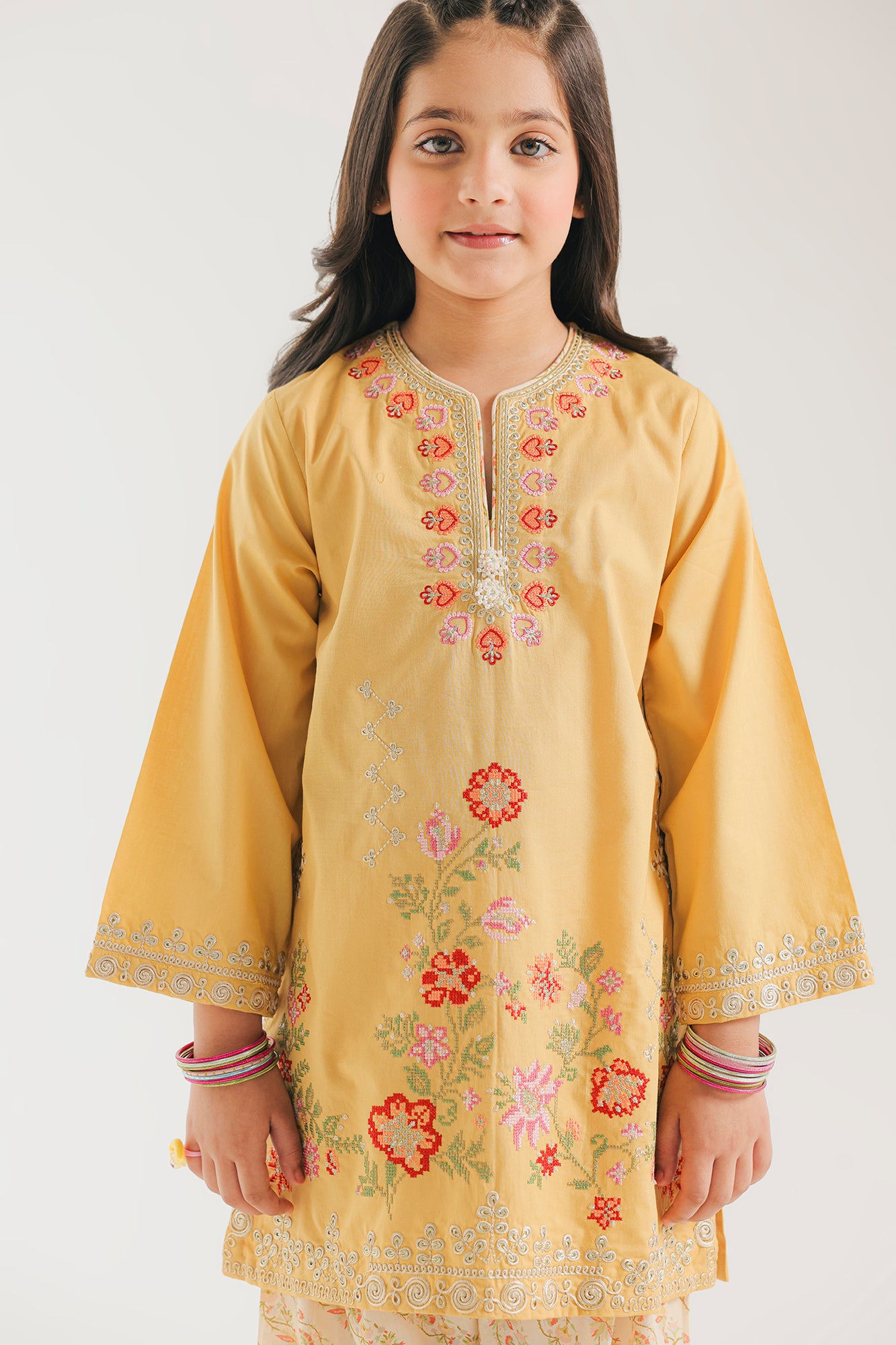 EMBROIDERED SUIT (E1000/404/225 E1000/304/225)