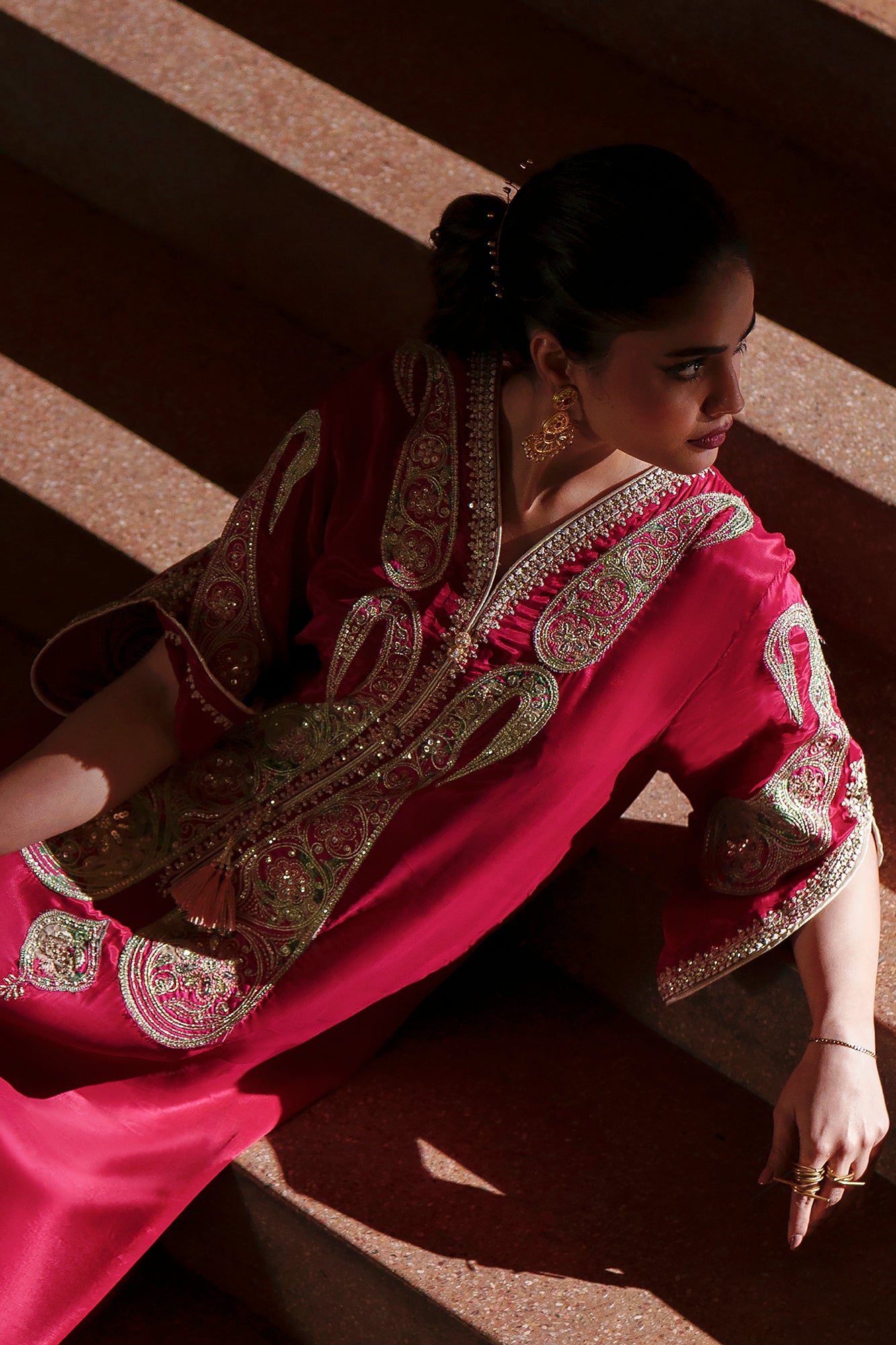 EMBROIDERED KAFTAN (E1001/104/414)