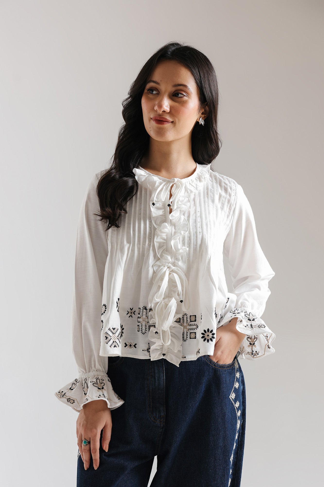 EMBROIDERED SHIRT (E1002/101/001)