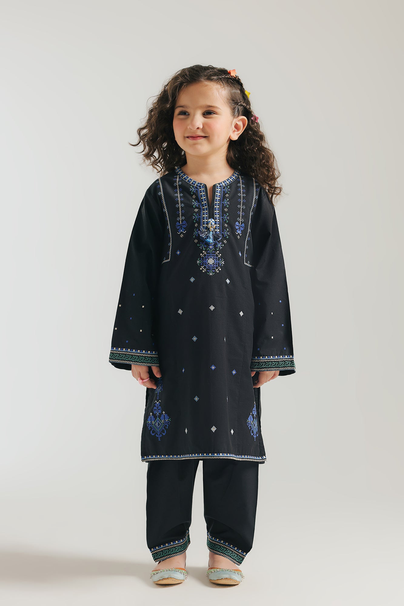 EMBROIDERED SUIT (E1011/402/902)